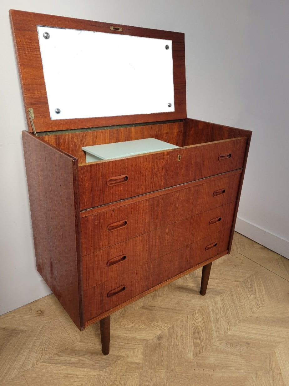 Danish Drawers