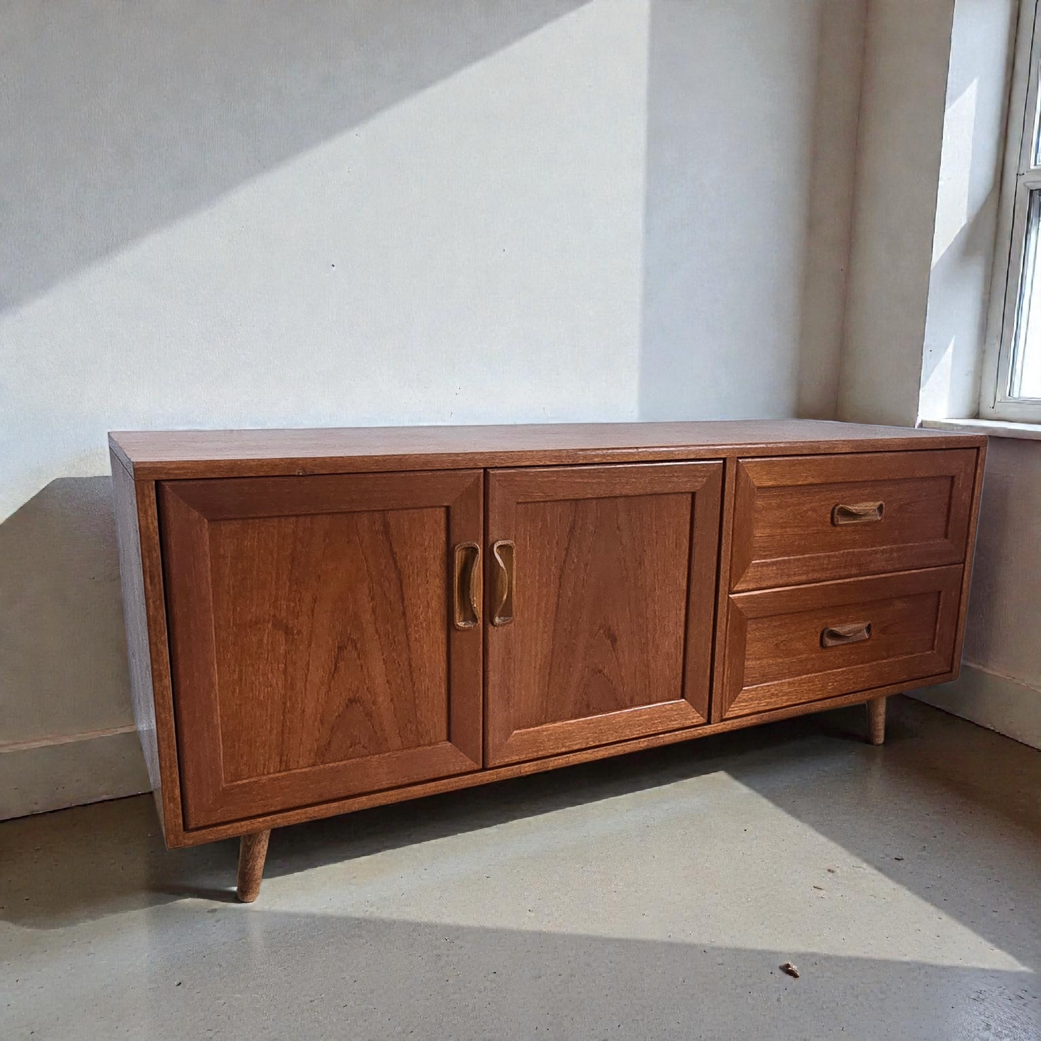 G plan Vinyl Sideboard
