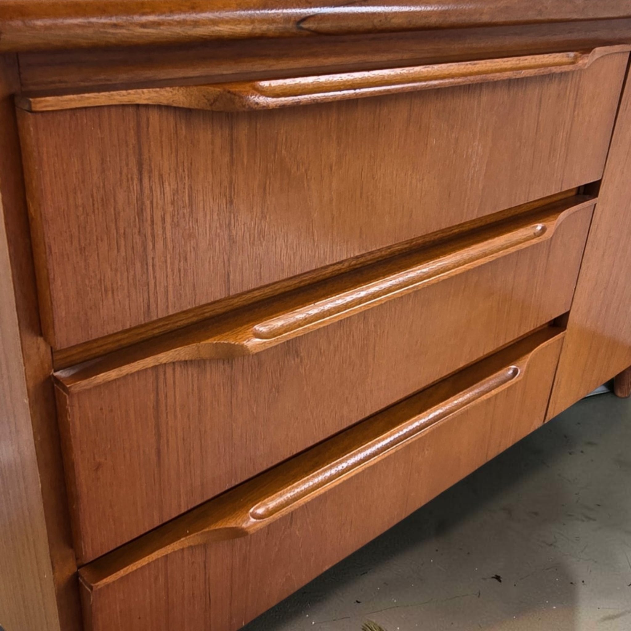 Sakol Compact Sideboard