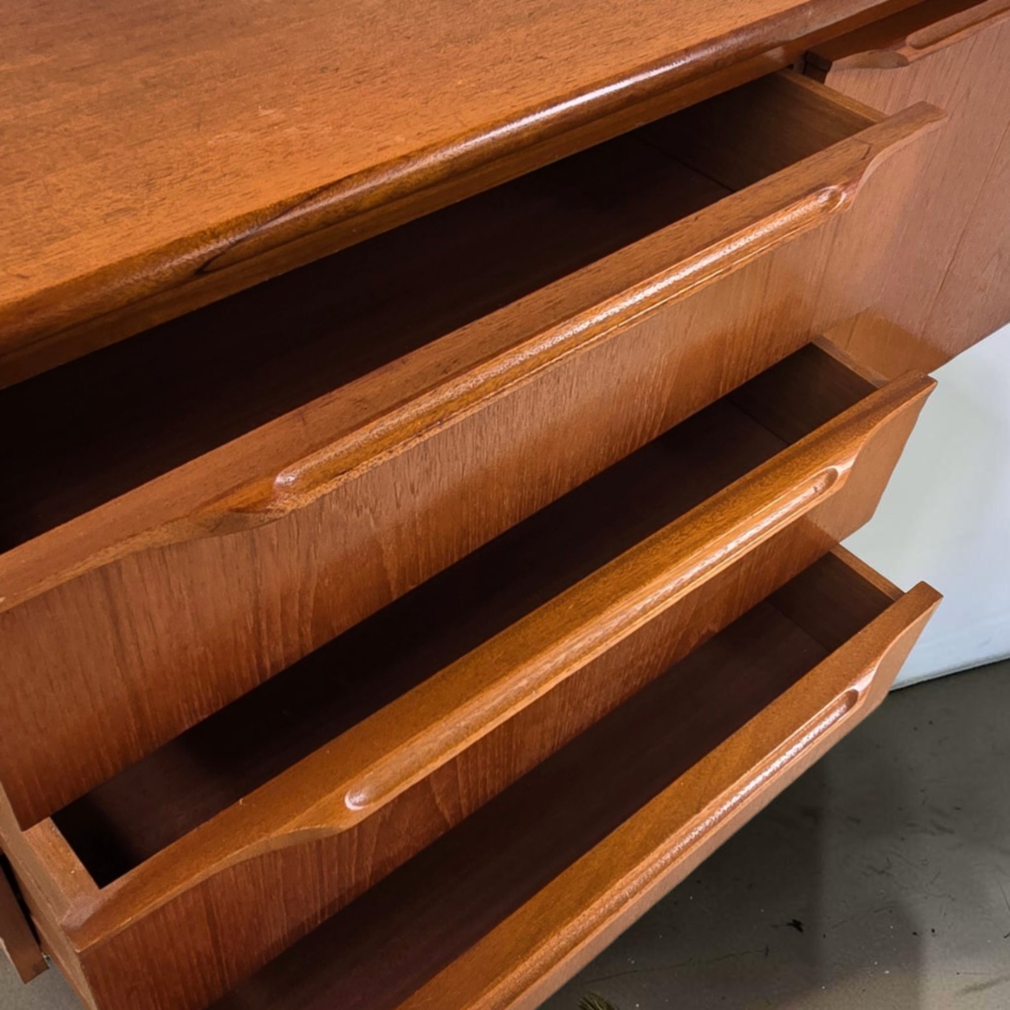 Sakol Compact Sideboard