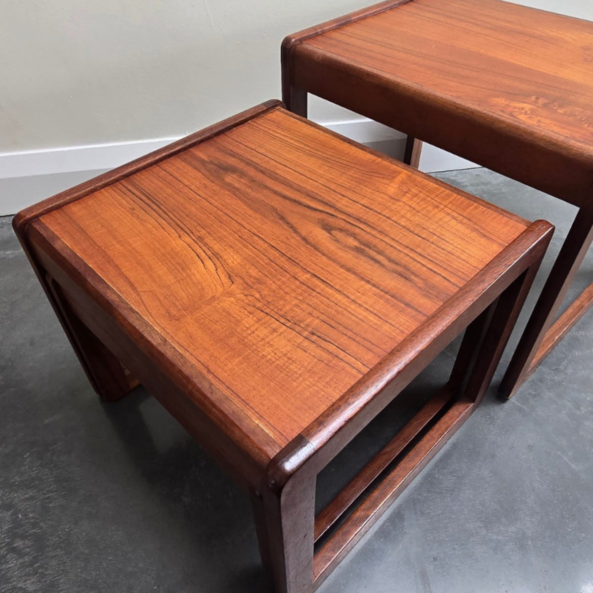 Mid Century Sunelm Nest of Tables
