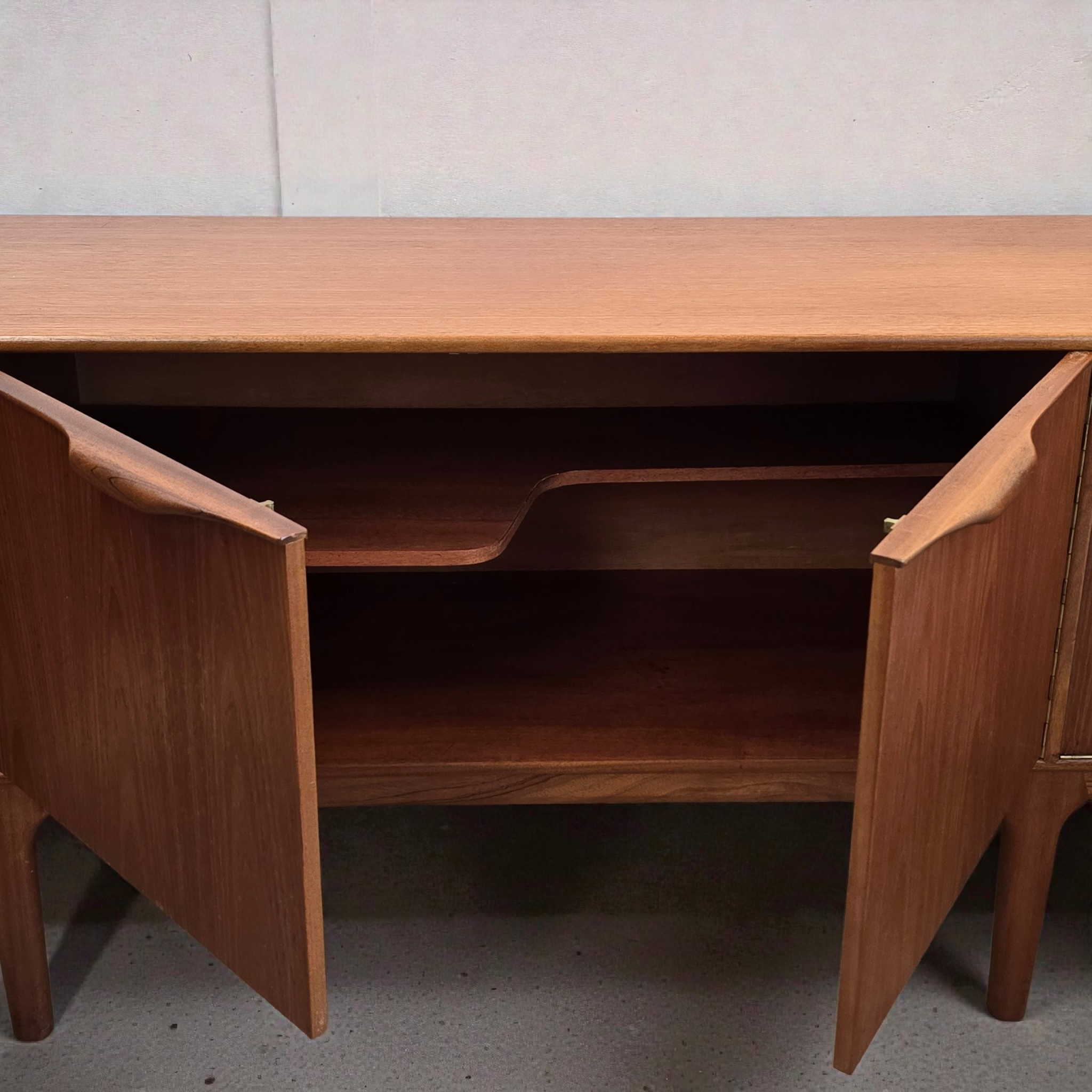 Mcintosh 'Dunvegan' Sideboard