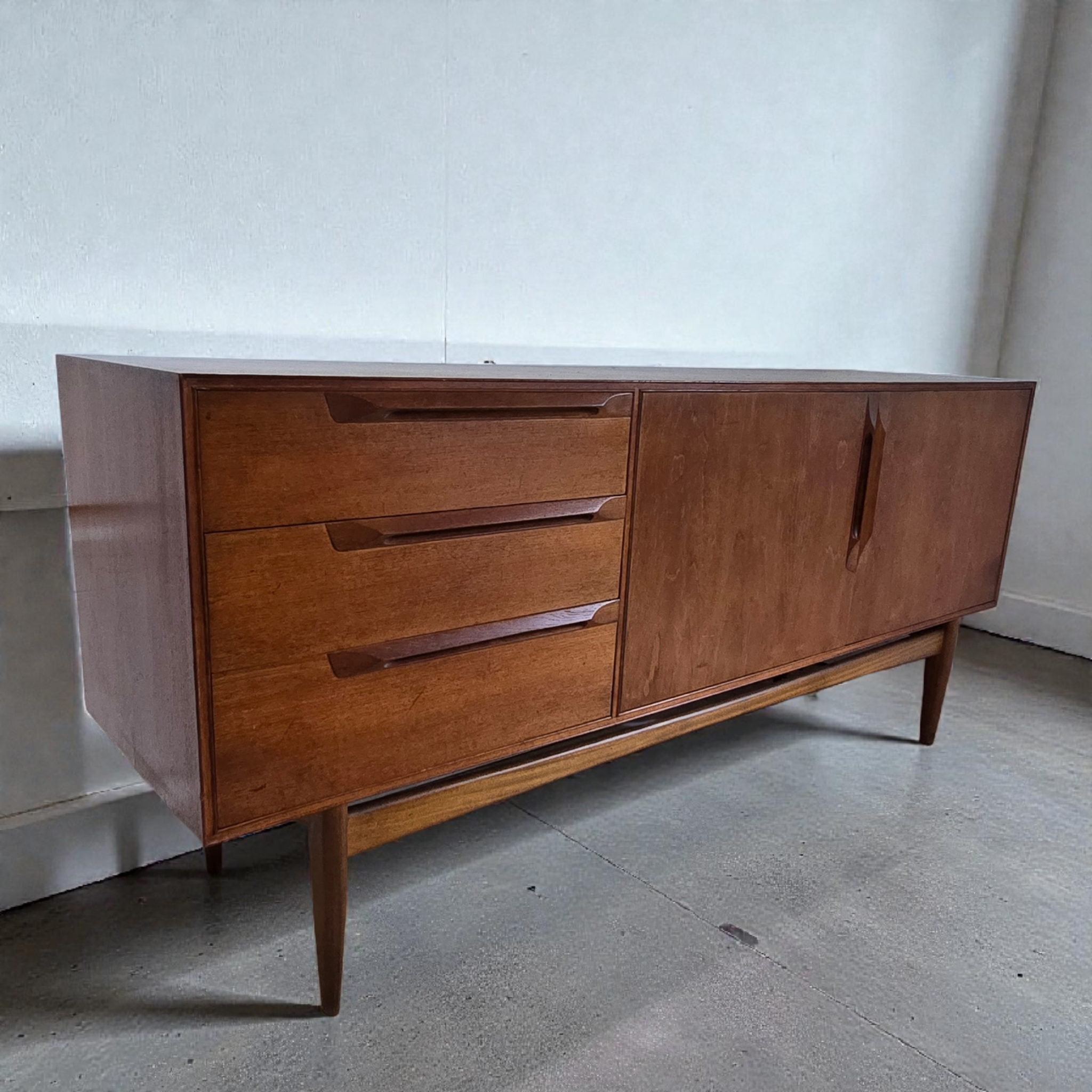 Mcintosh Eden Sideboard