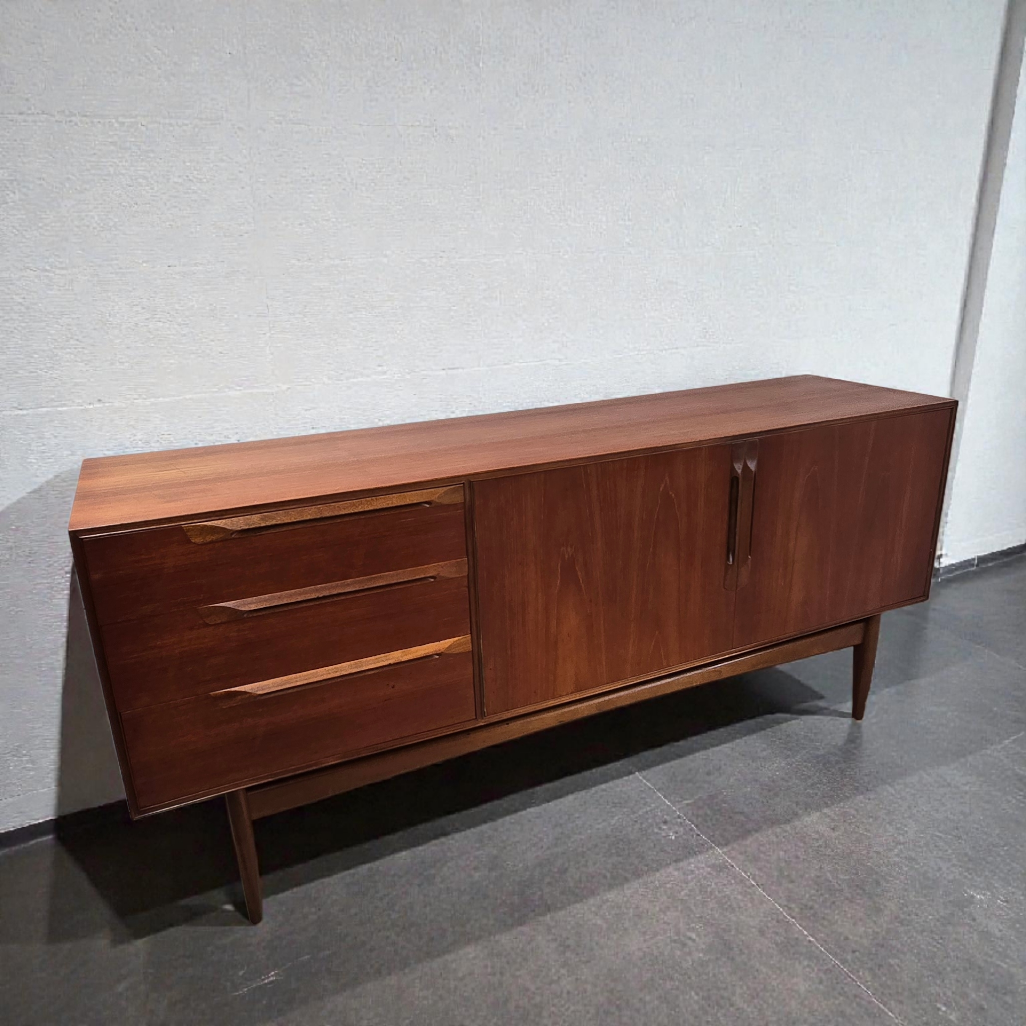 Mcintosh Eden Sideboard
