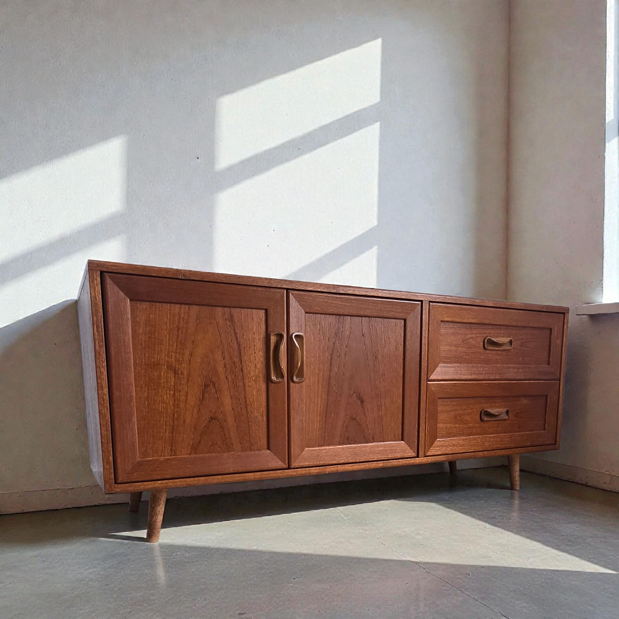 G plan Vinyl Sideboard