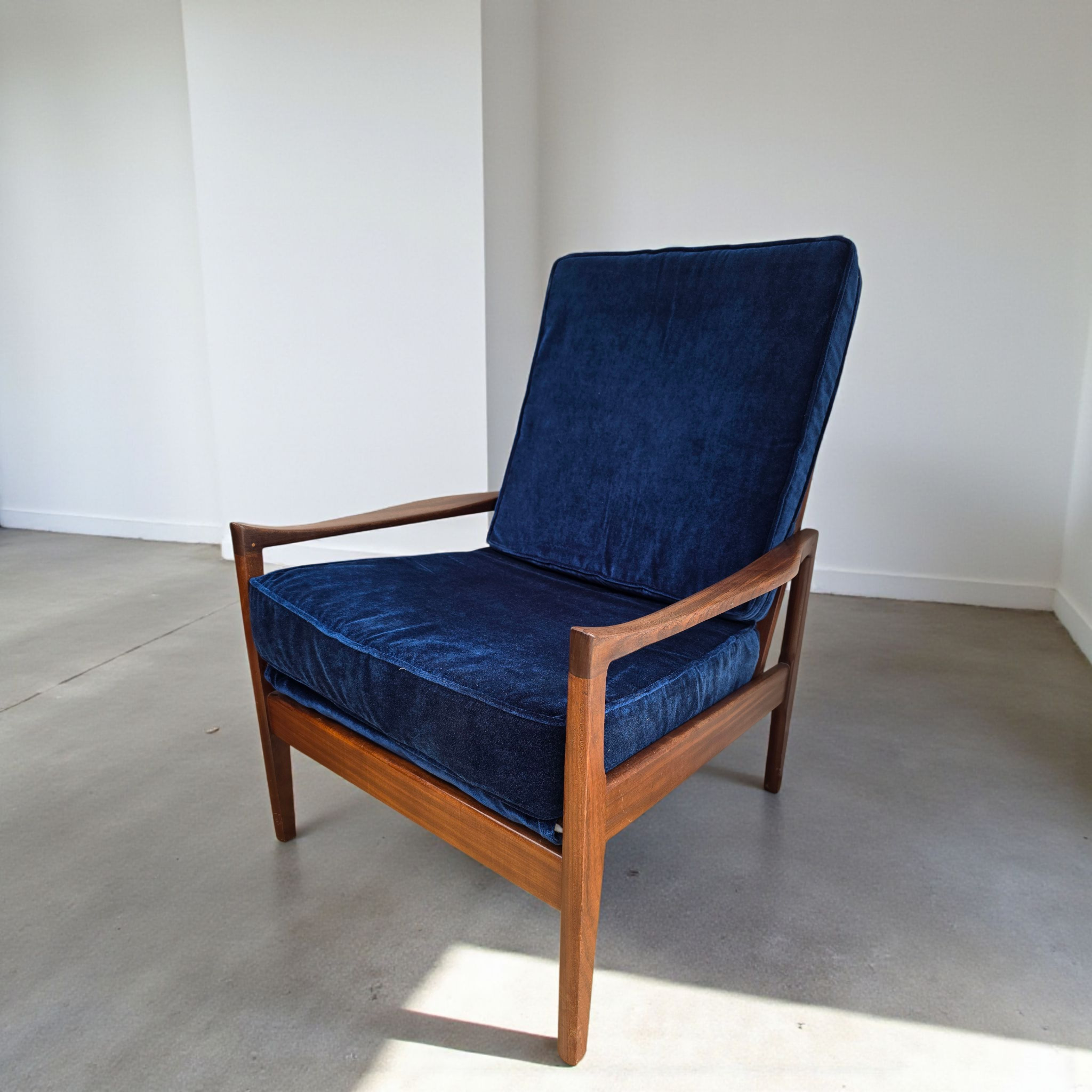 Zenon Bączyk Chair