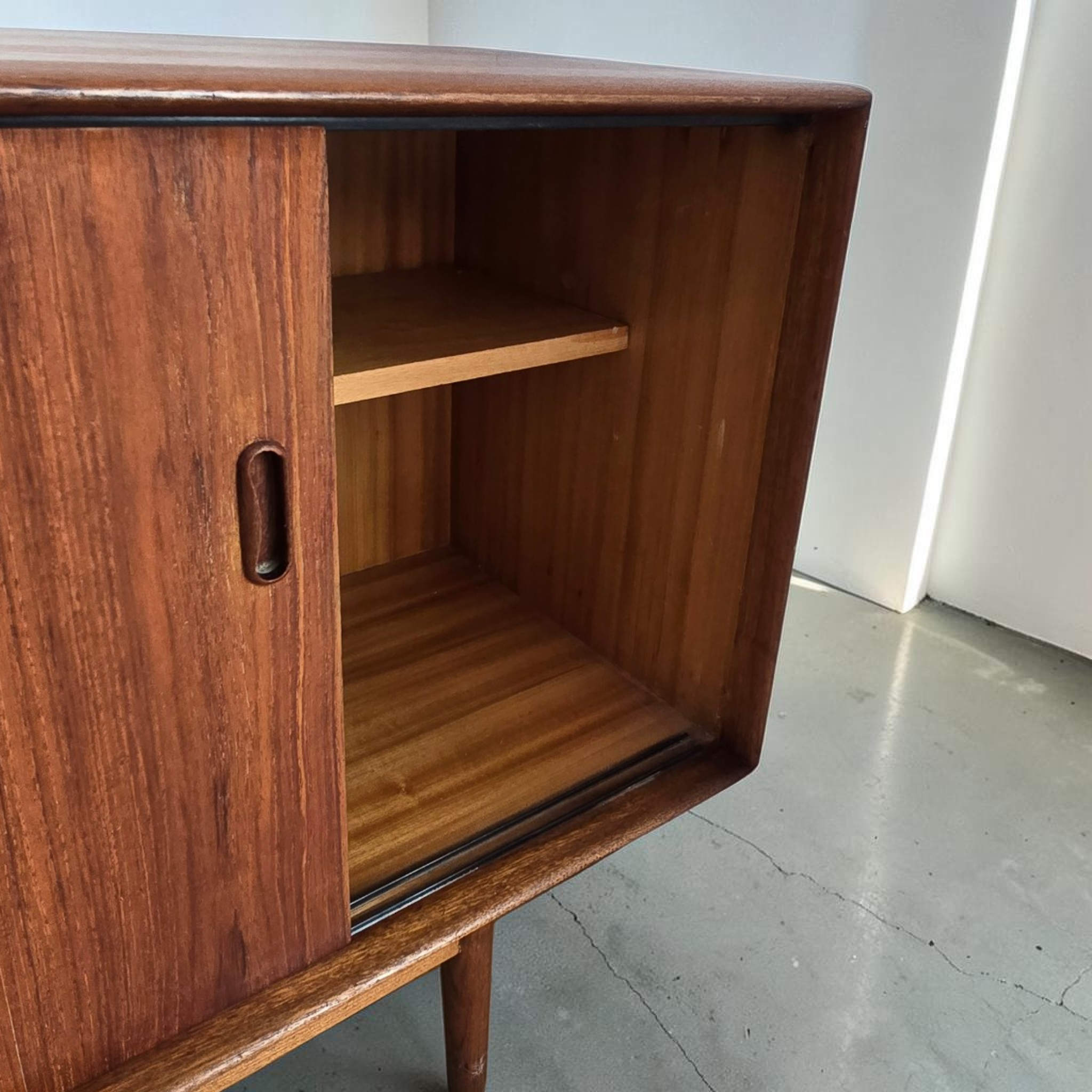 Dalescraft Sideboard