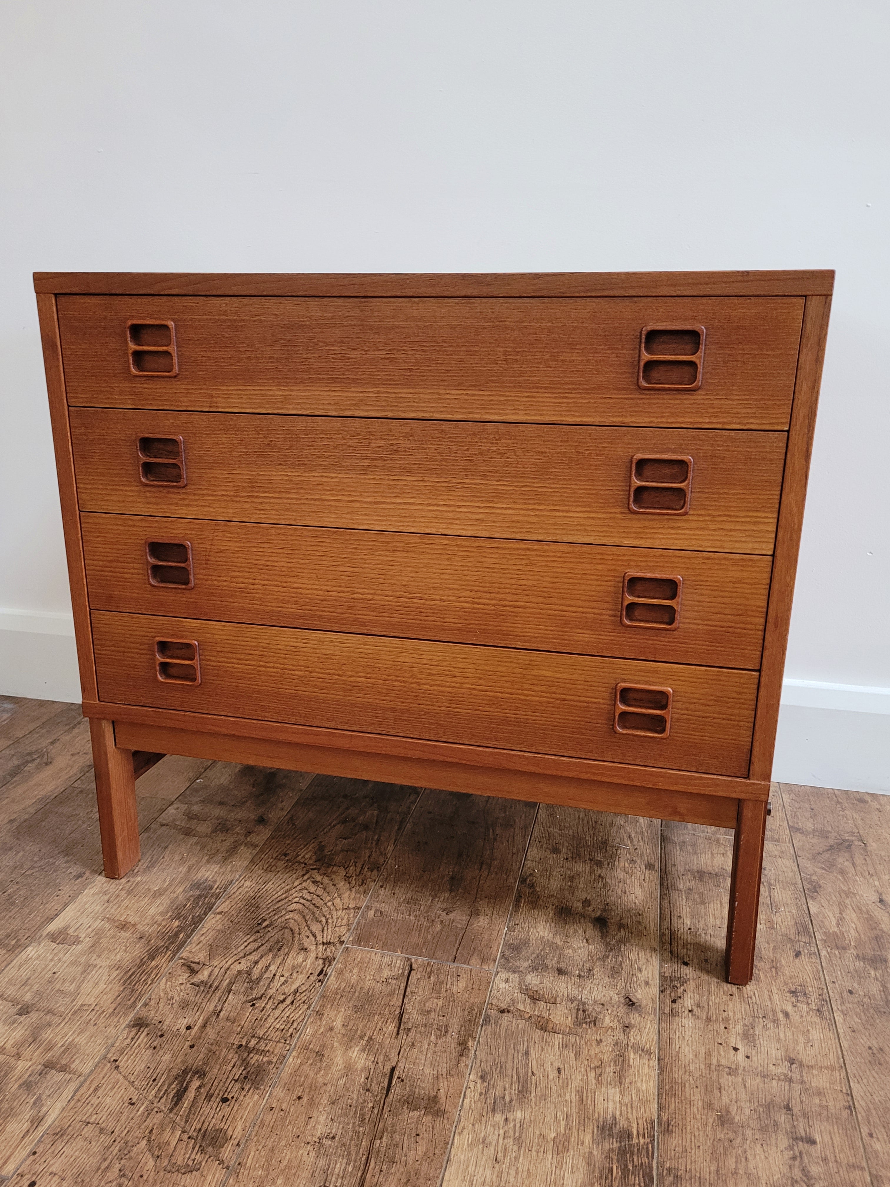 Scandinavian Drawers