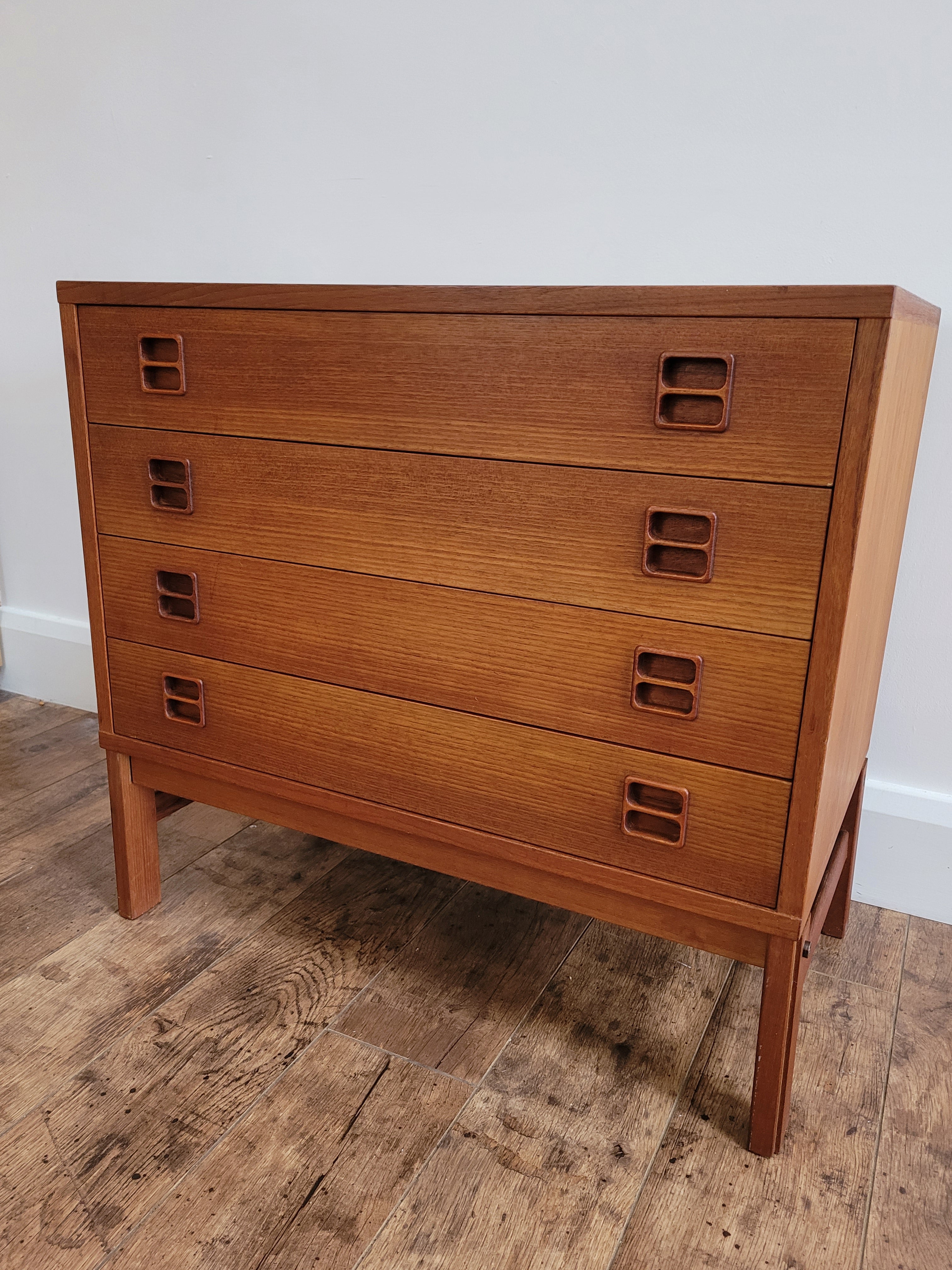 Scandinavian Drawers