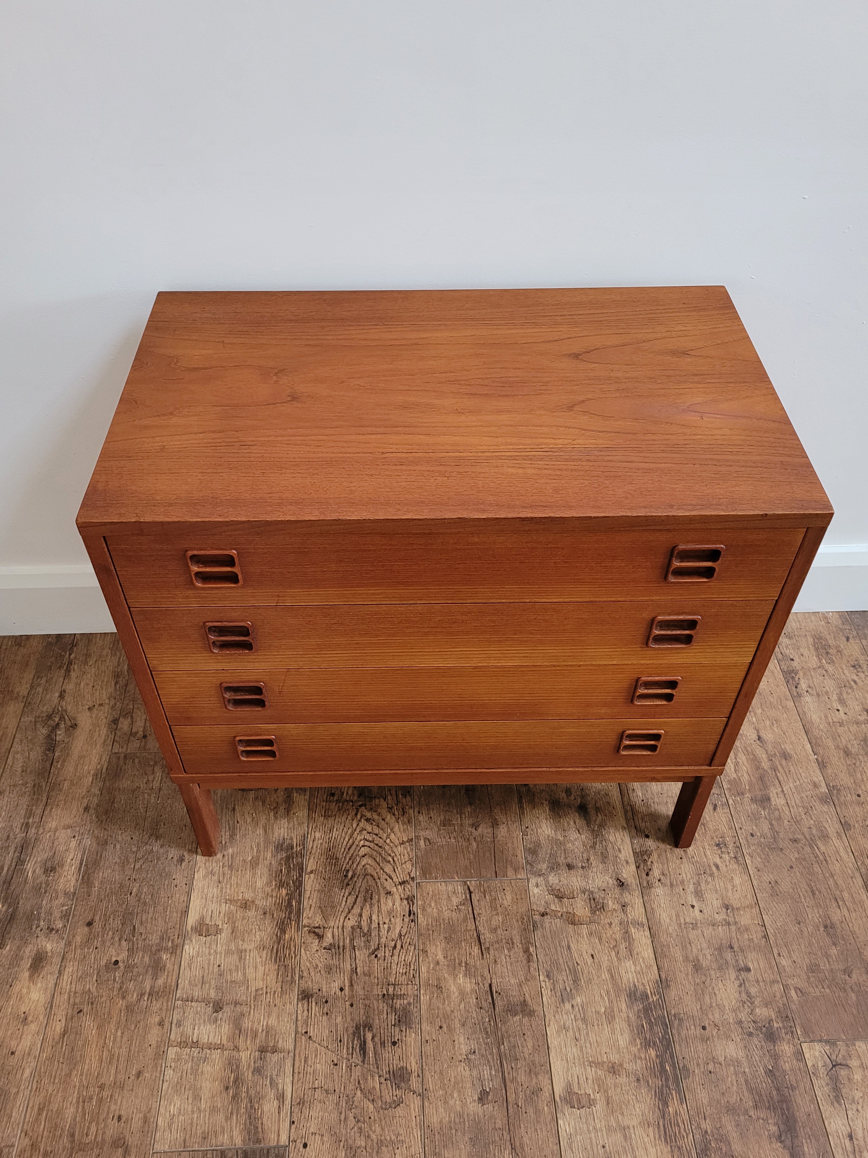 Scandinavian Drawers