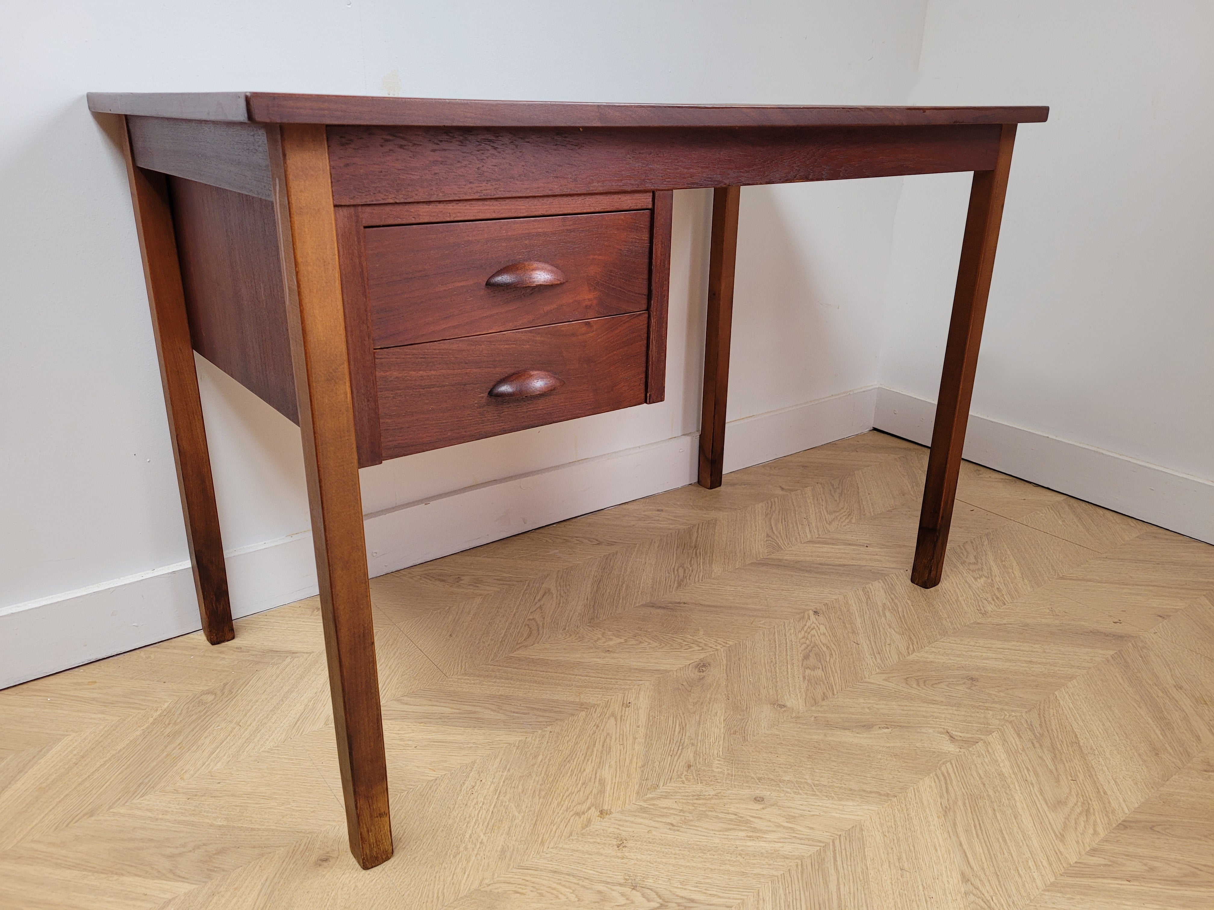 Danish Desk