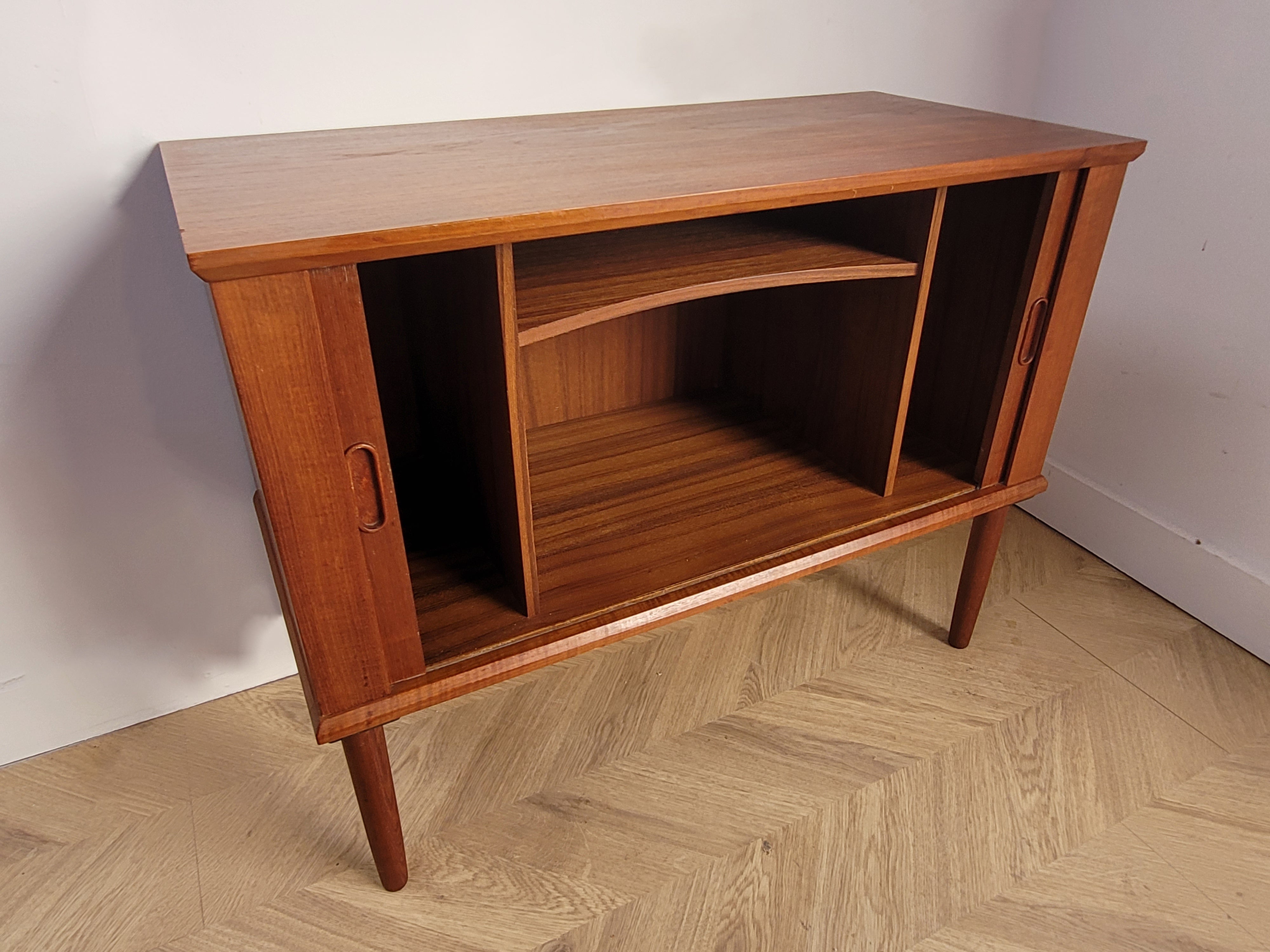 Tombour door record cabinet