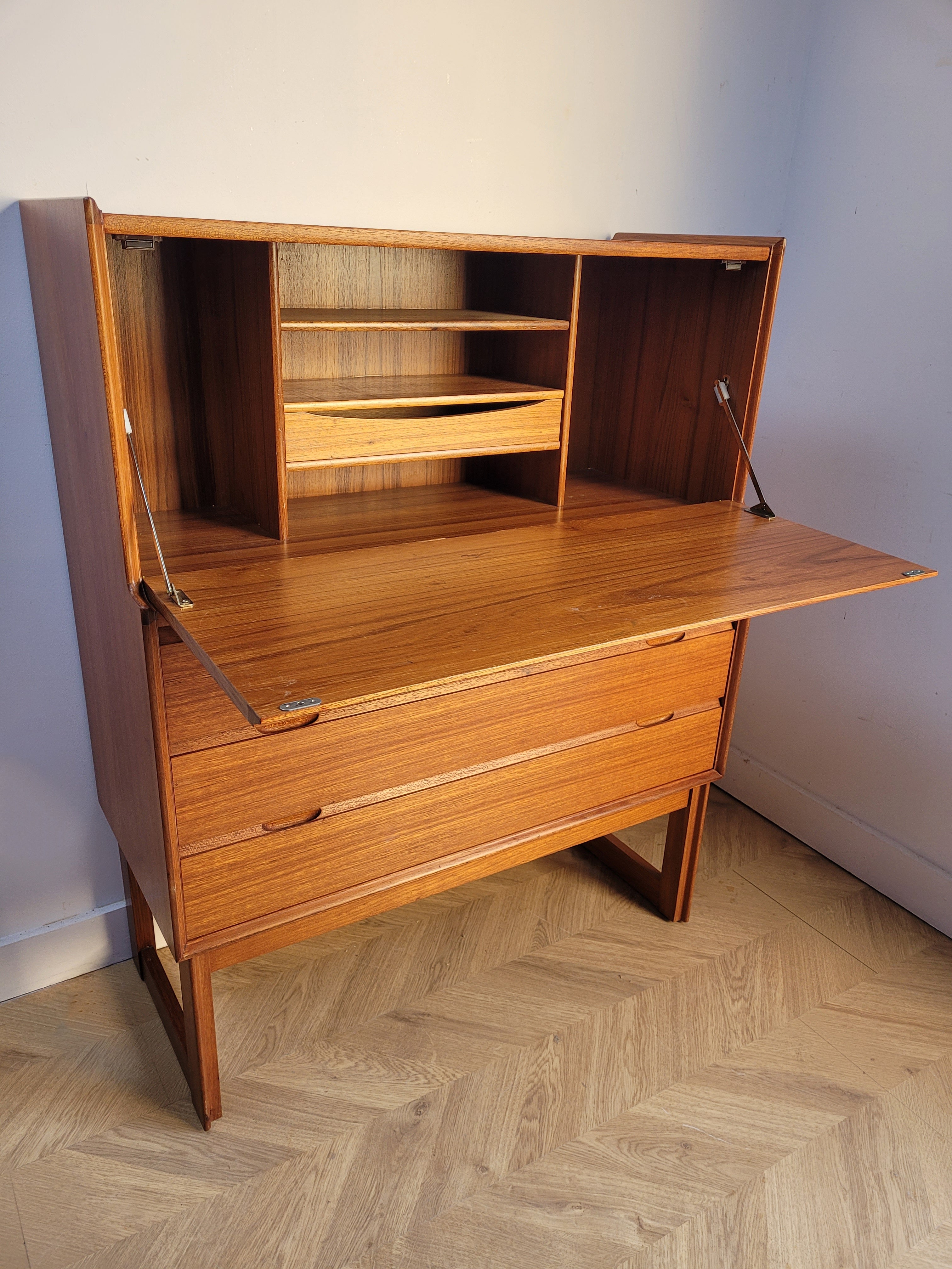 Turnidge Bureau