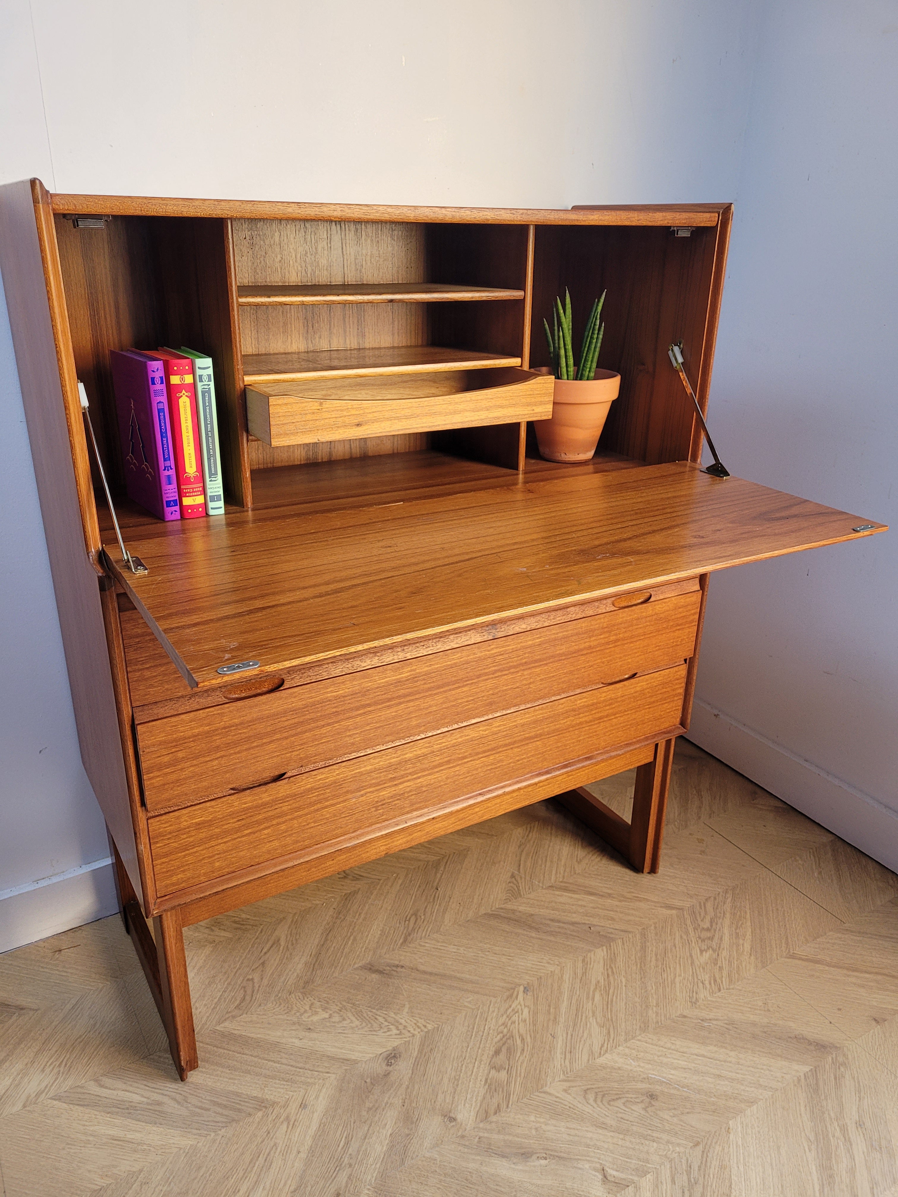 Turnidge Bureau