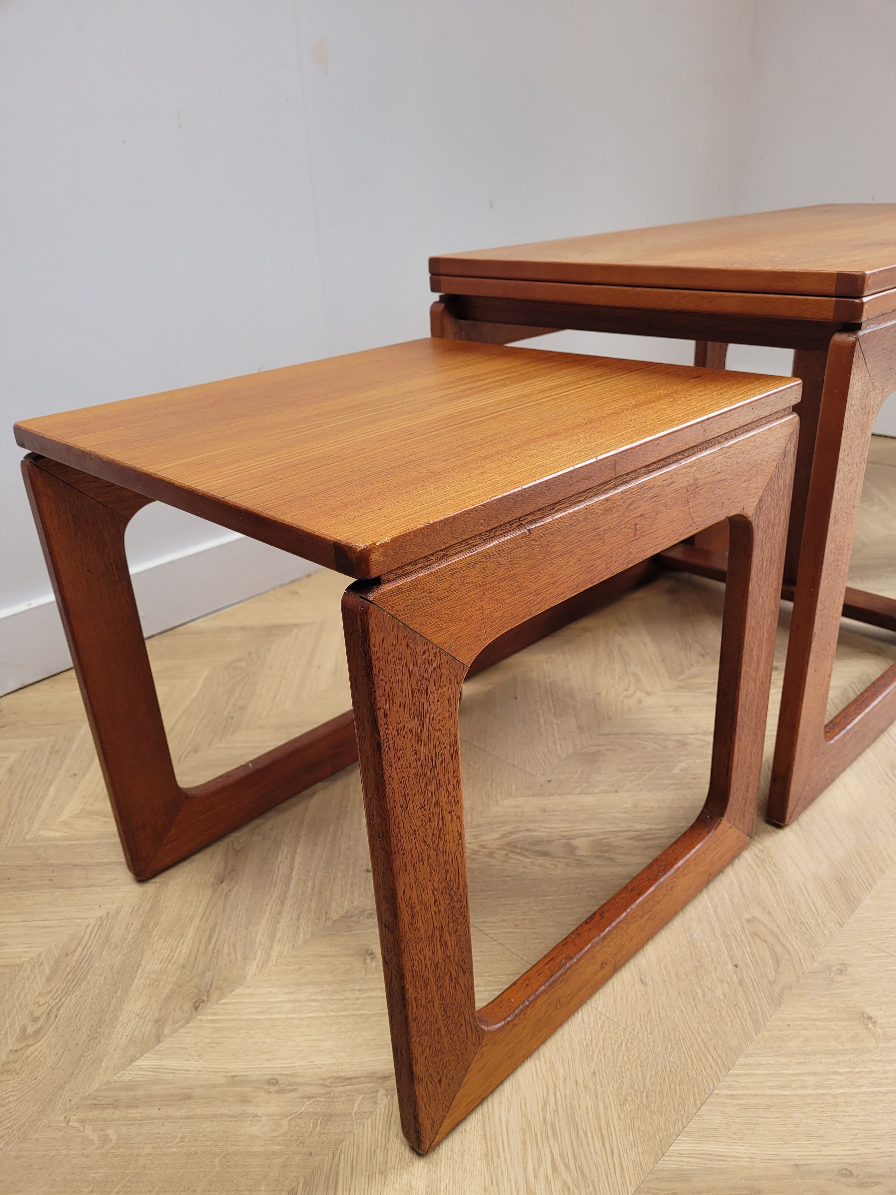 Coffee & Nesting Tables