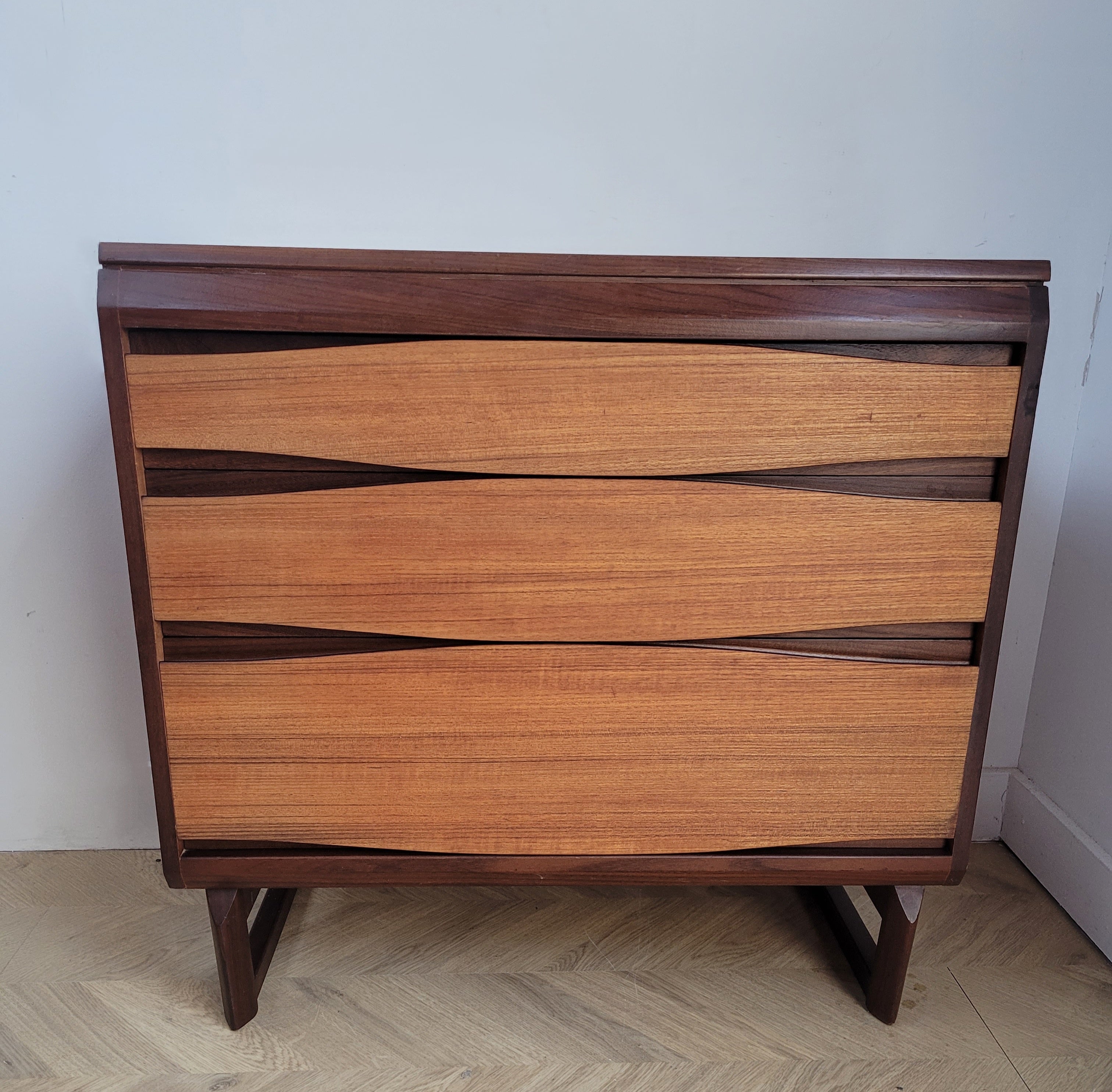 White & Newton Drawers