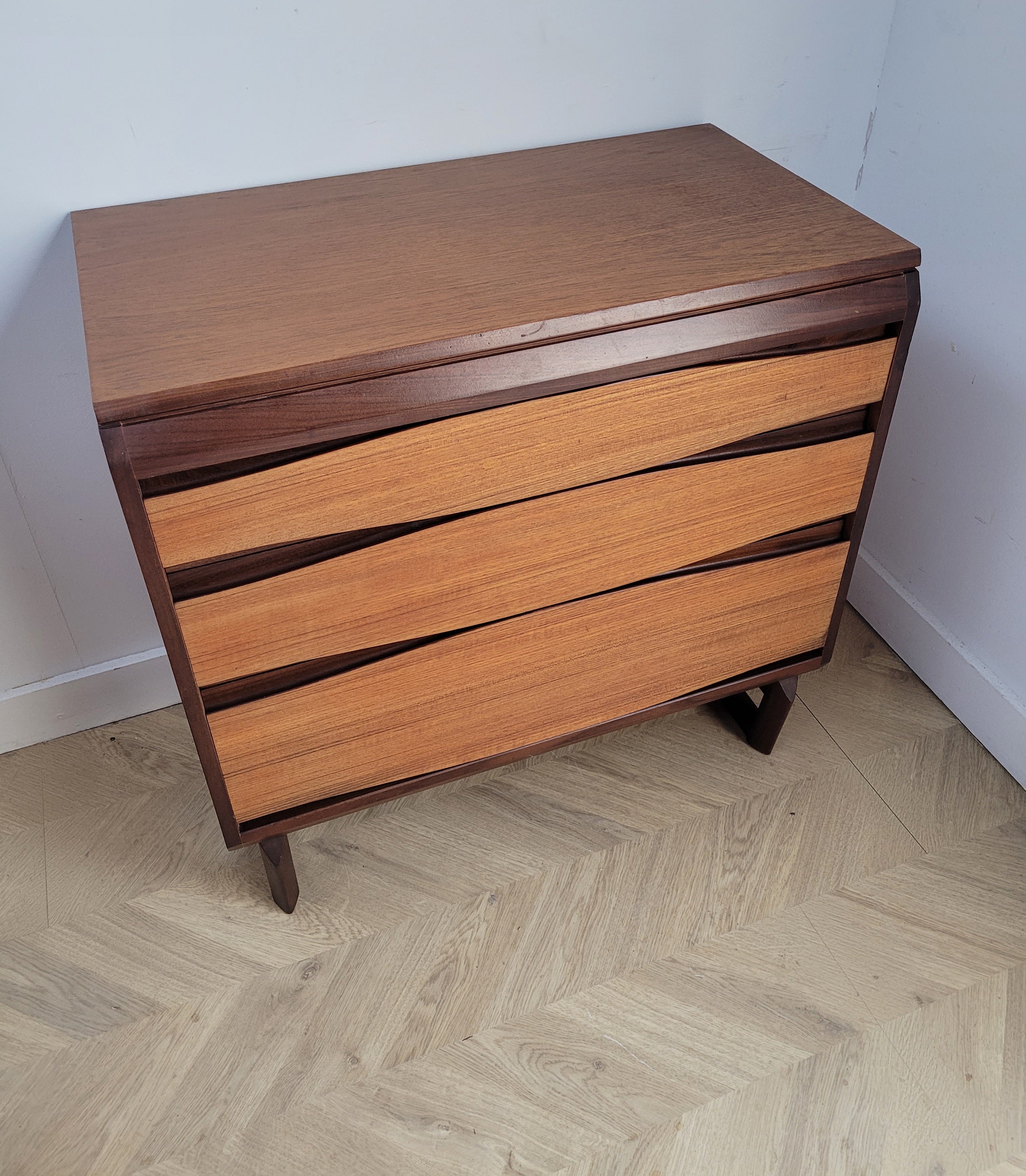 White & Newton Drawers