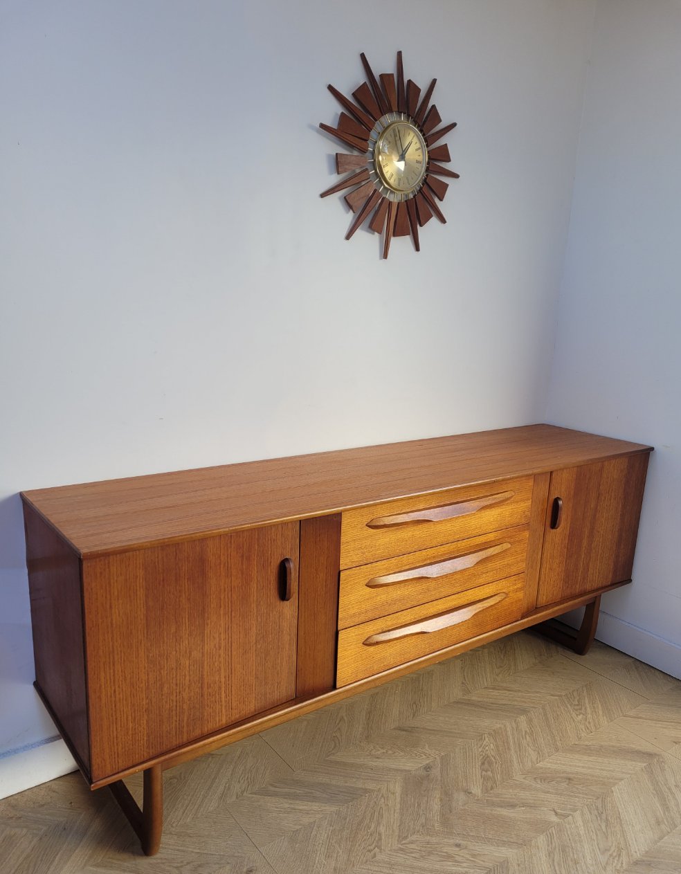 Elliots of Newbury Sideboard