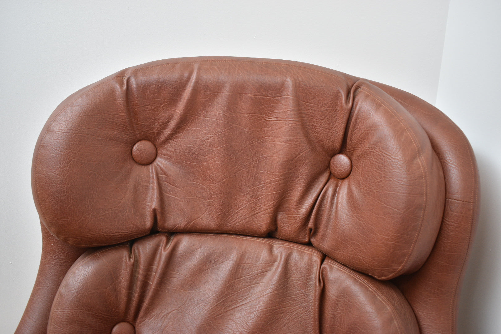 Mid Century Swivel Chair