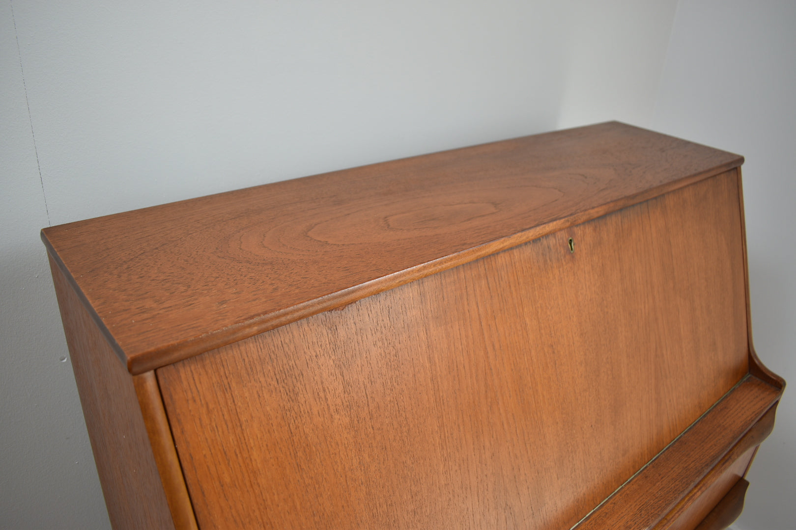 Sutcliffe of Todmorden Bureau