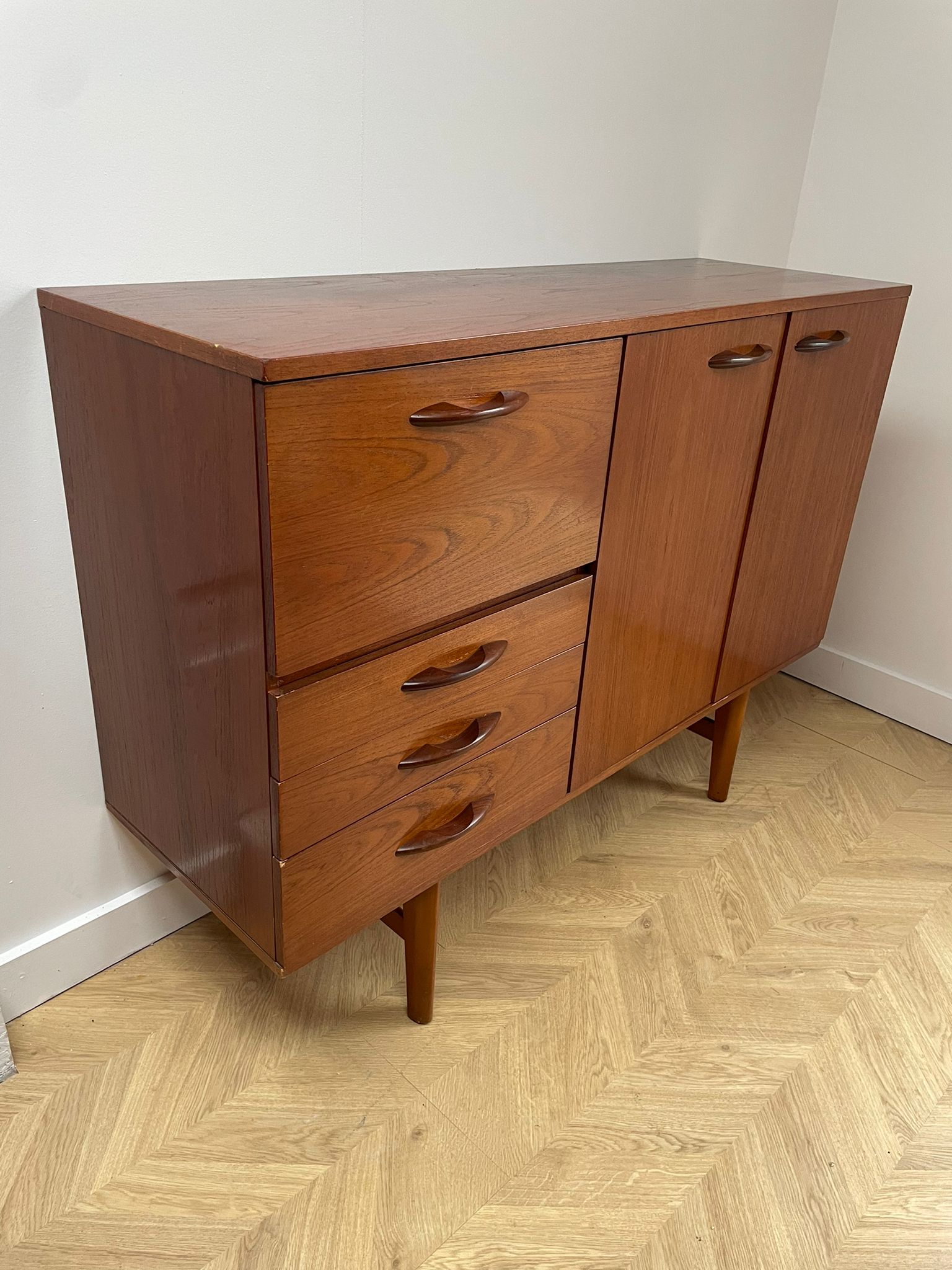 Avalon Drinks Cabinet