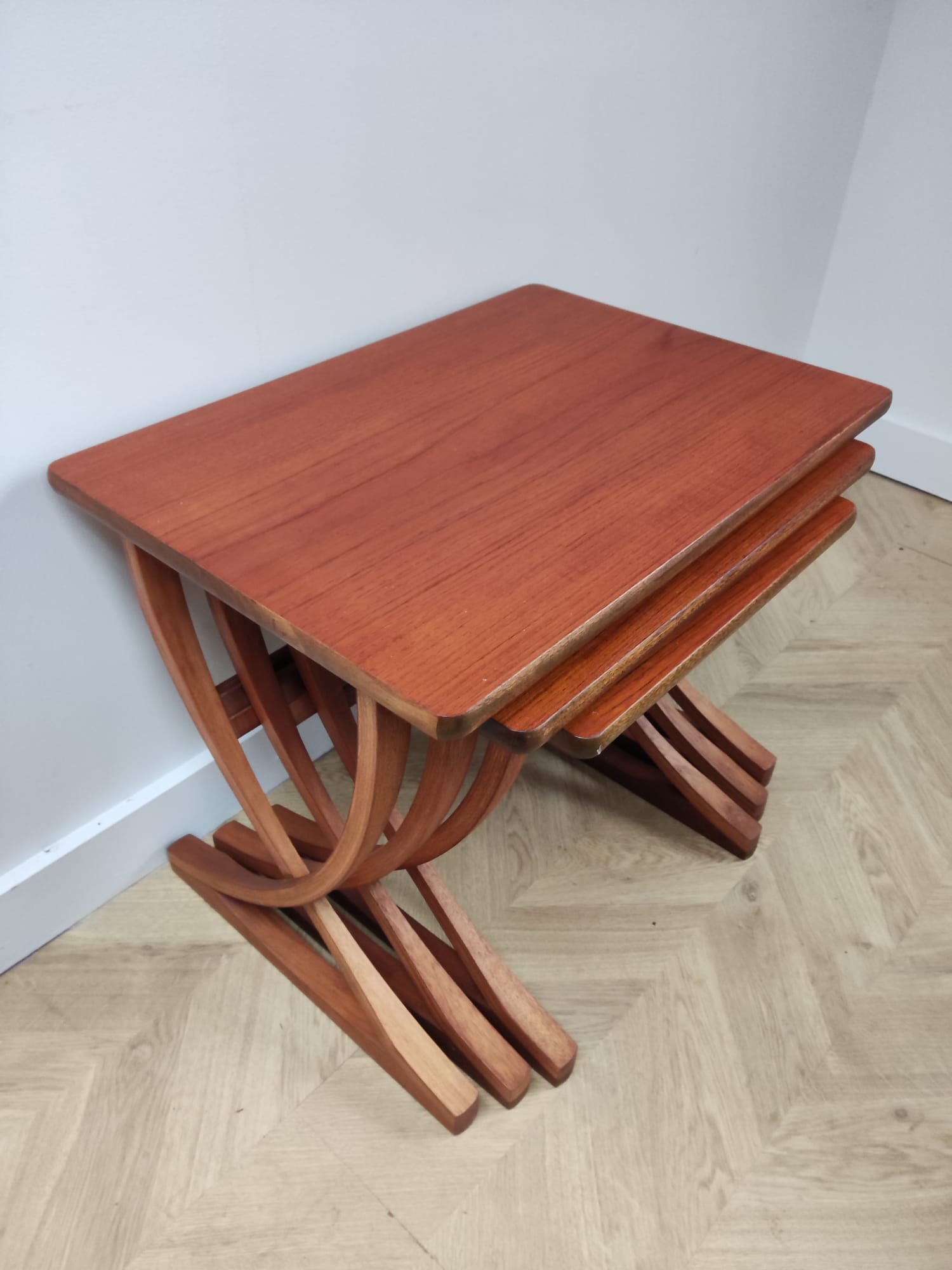 Nathan nest of tables