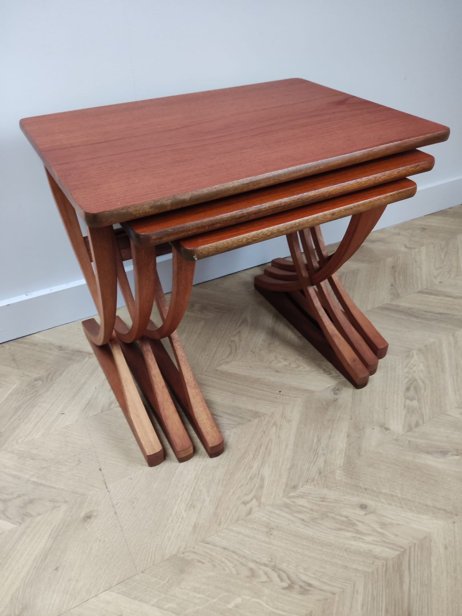 Nathan nest of tables