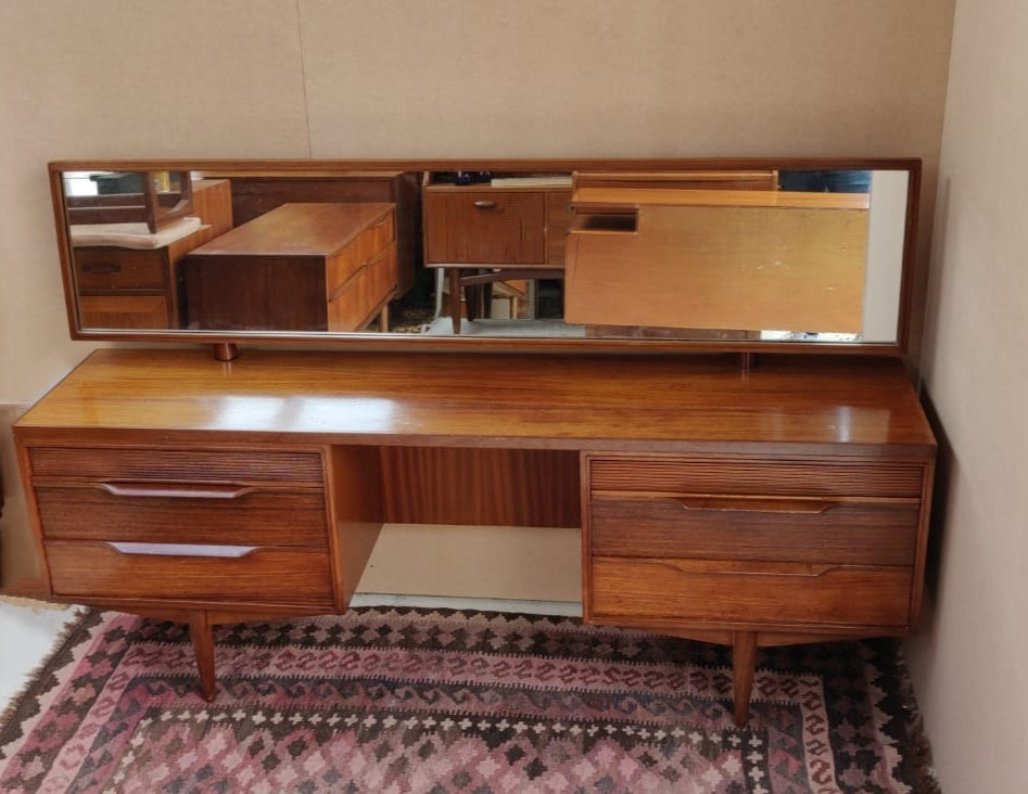 White & Newton Dressing table/Desk