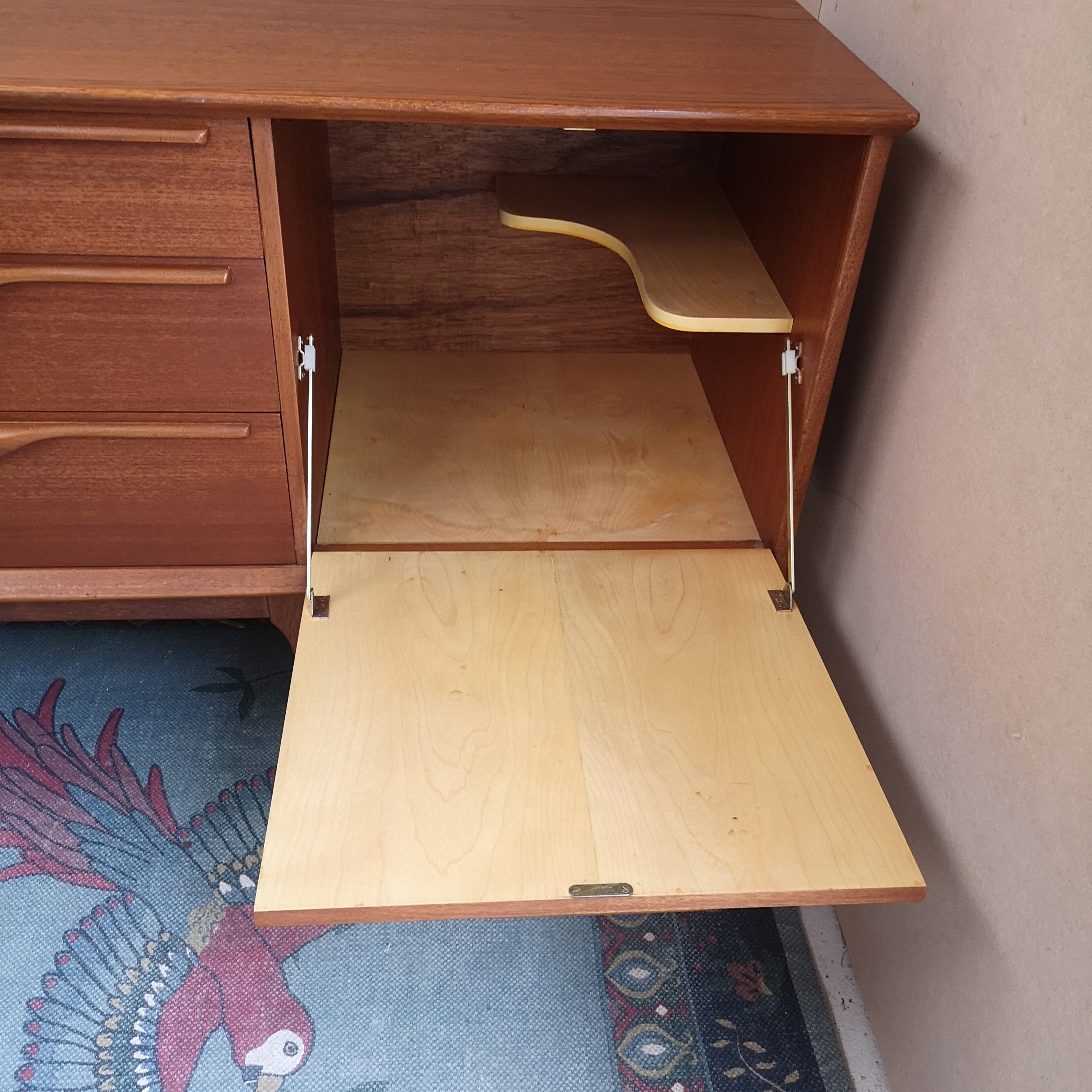 Jentique longjohn Sideboard