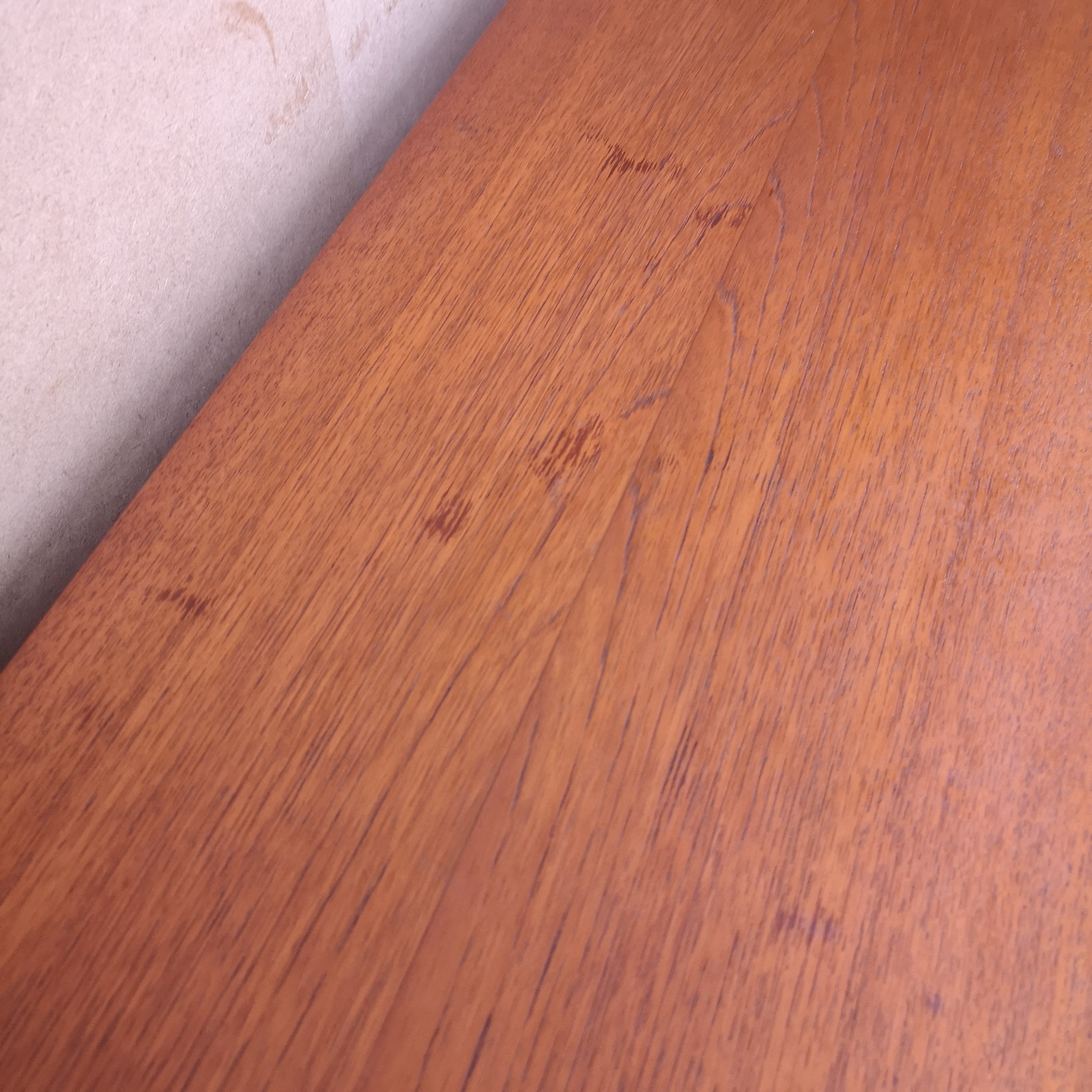 Jentique longjohn Sideboard