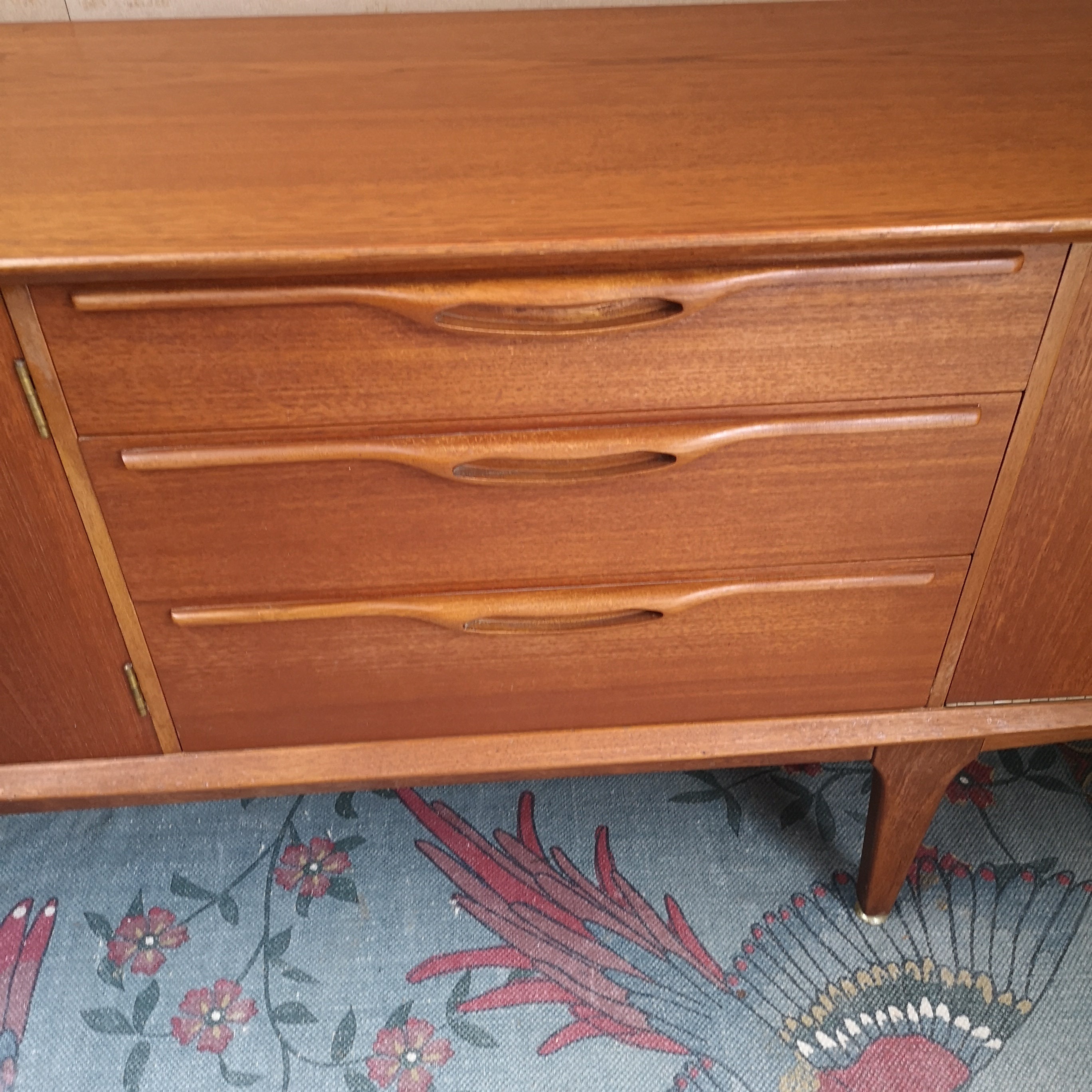 Jentique longjohn Sideboard