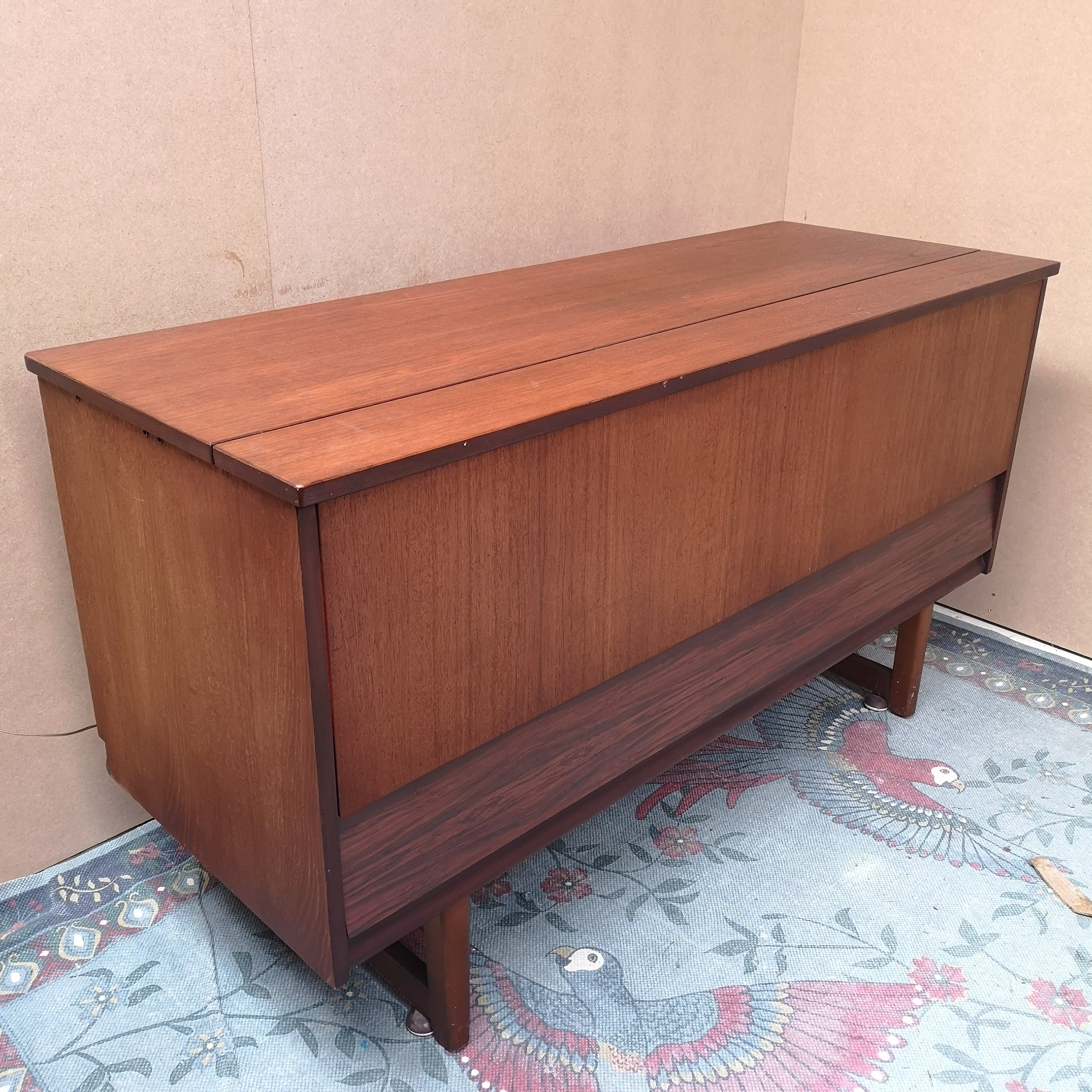 Teak Metamorphic Bar/Sideboard