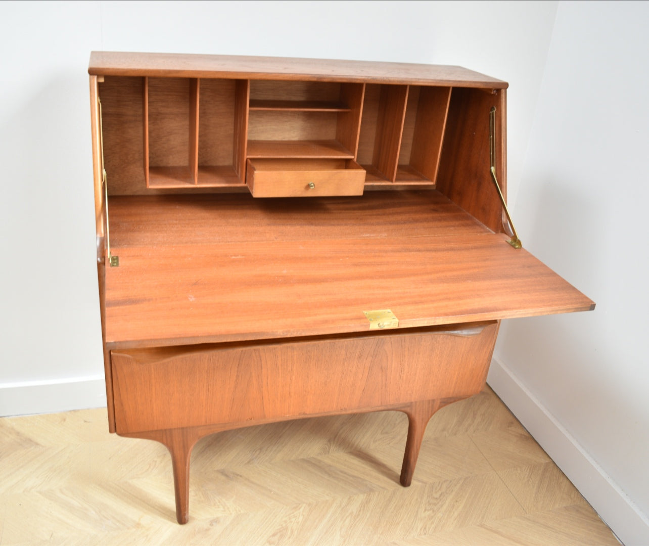Sutcliffe of Todmorden Bureau