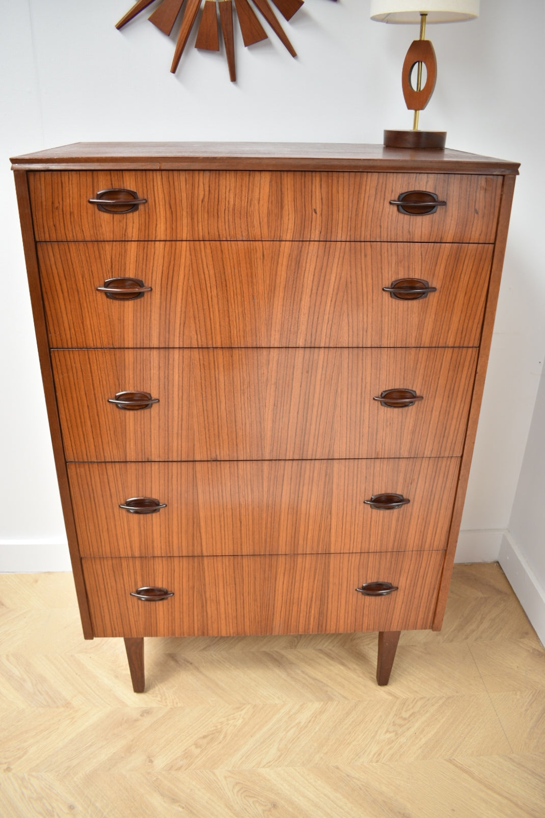 Elliots of Newbury Chest of Drawers