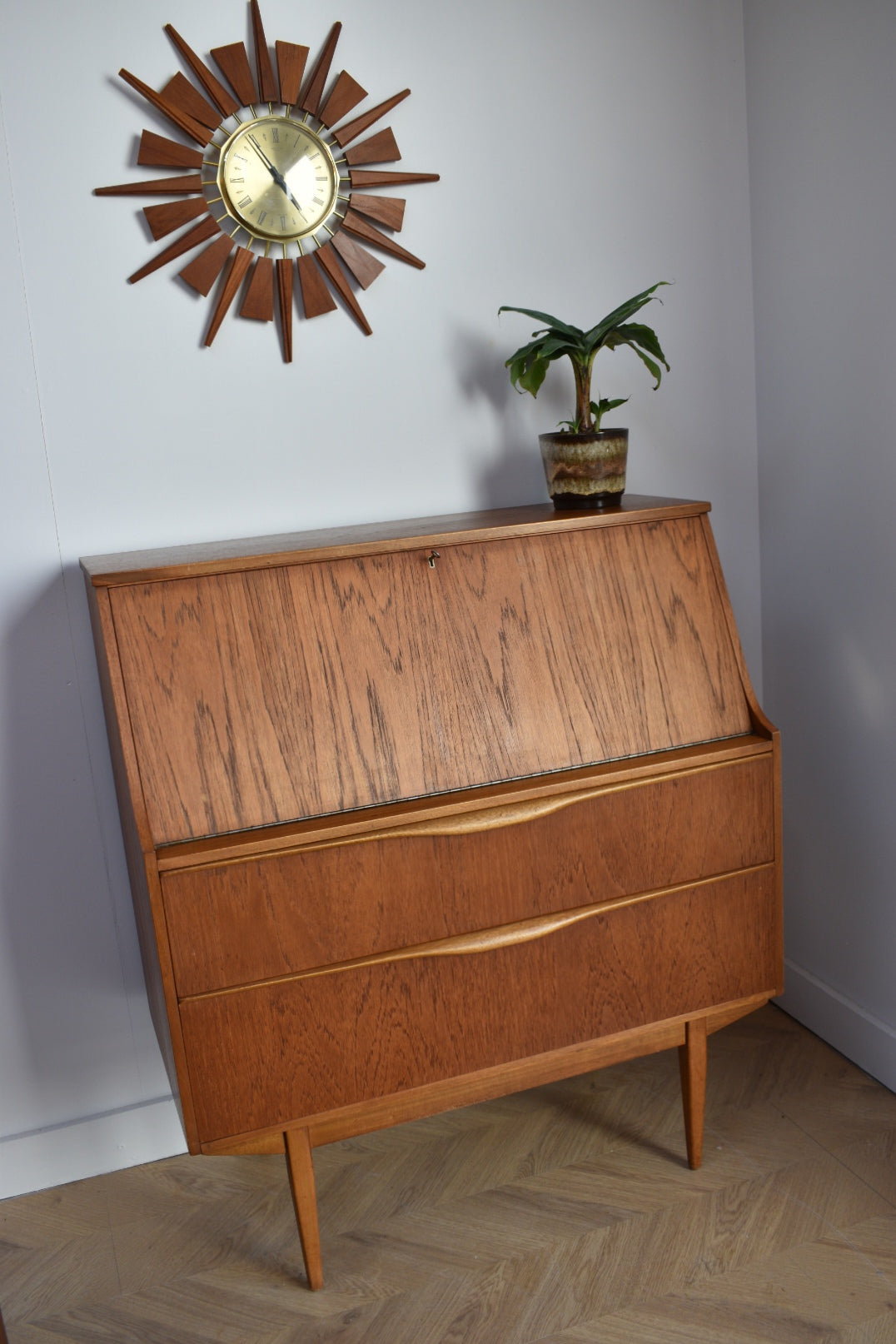 Sutcliffe Bureau