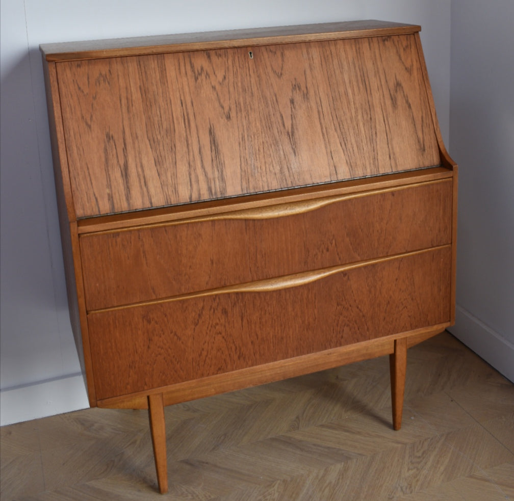Sutcliffe Bureau