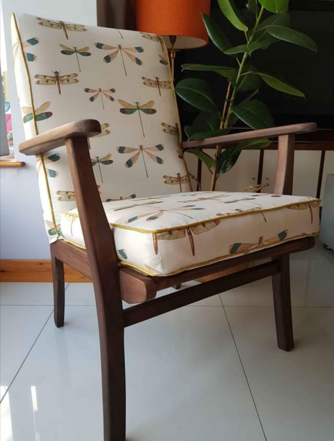 Teak dragonfly chair