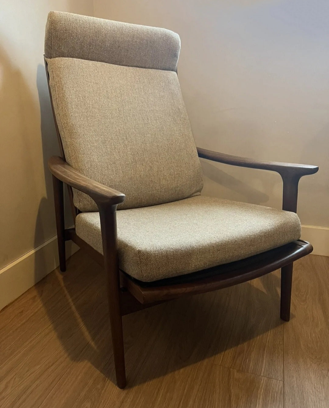 Guy Rogers 'New Yorker' High Back Chair