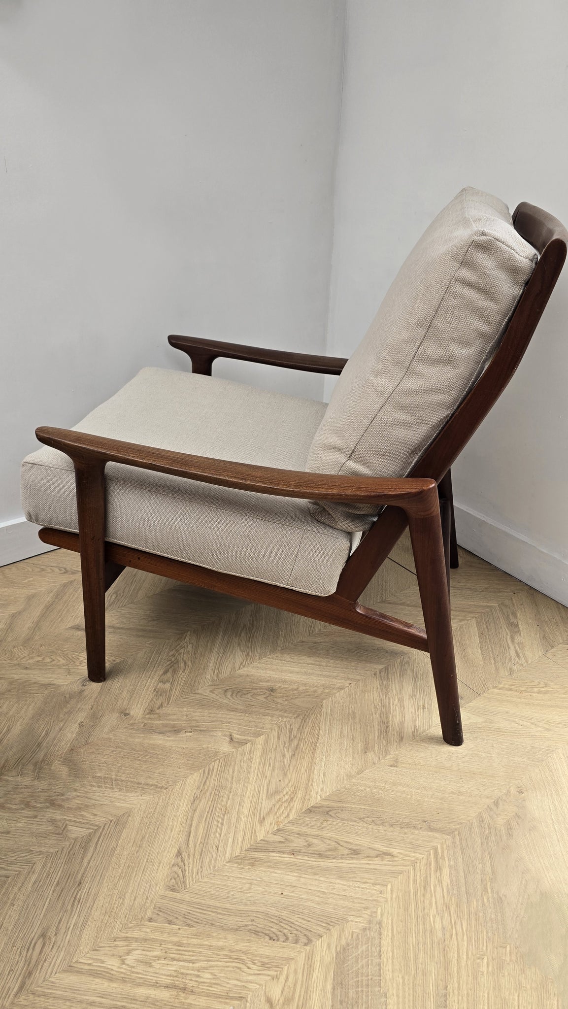 Guy Rogers 'New Yorker' High Back Armchair