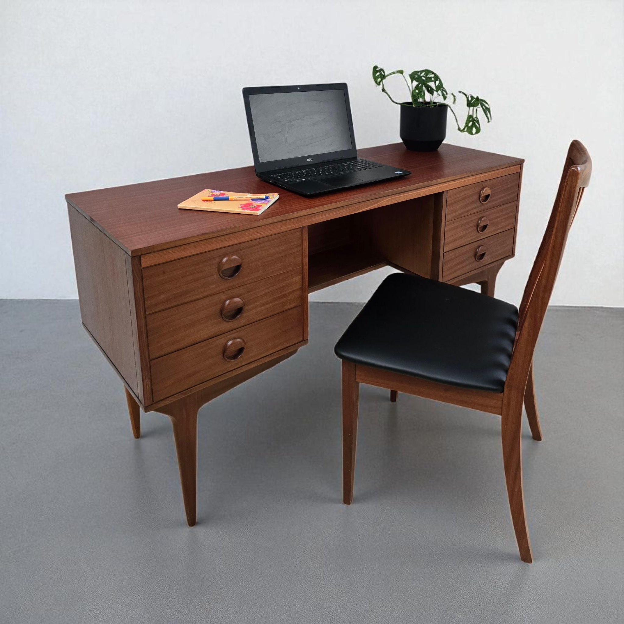 Butilux Desk