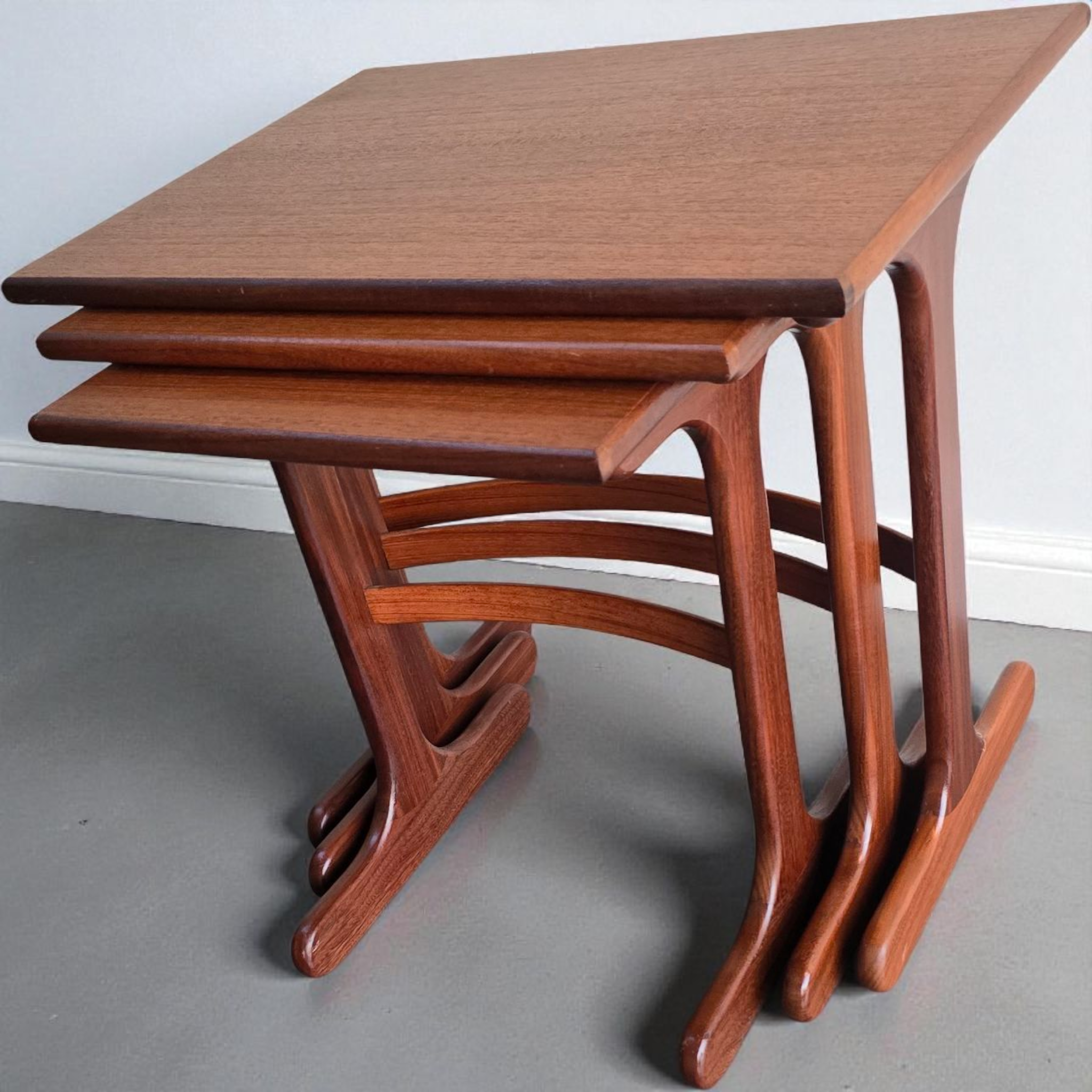 Gplan Nest of Tables