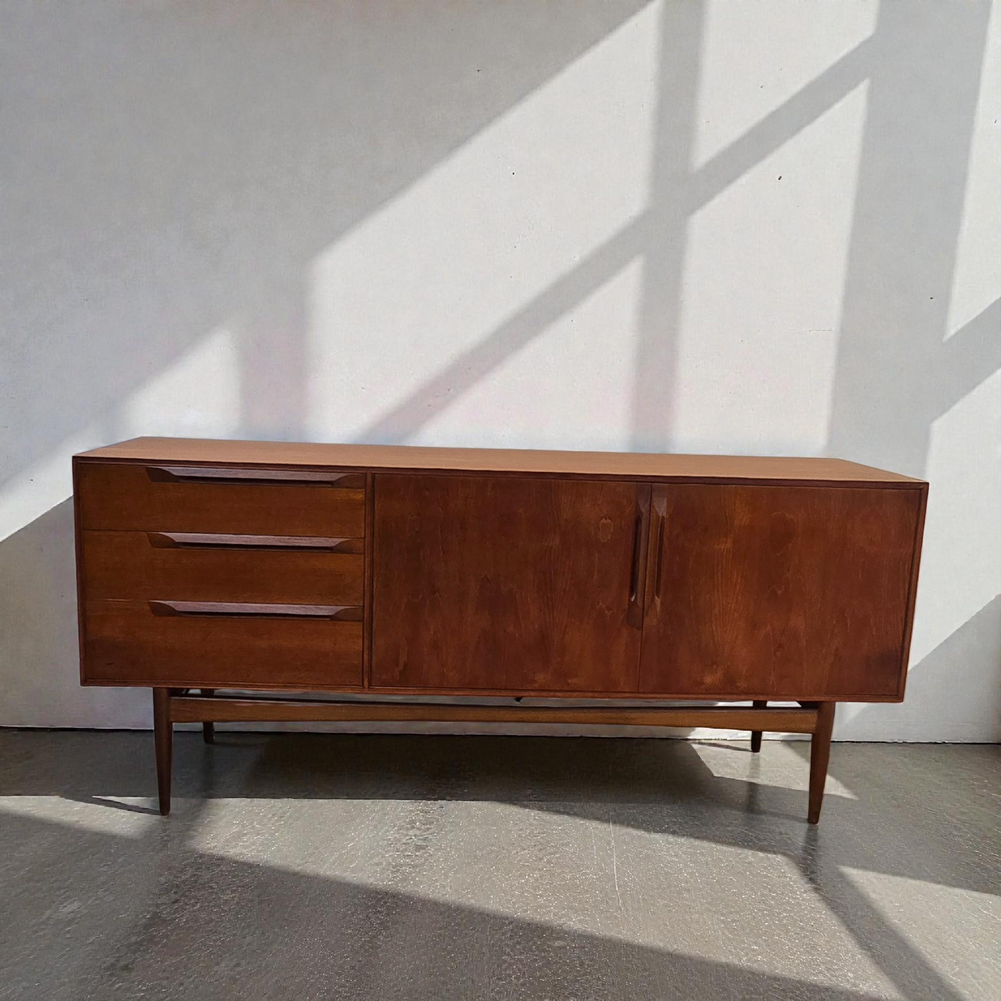 Mcintosh Eden Sideboard