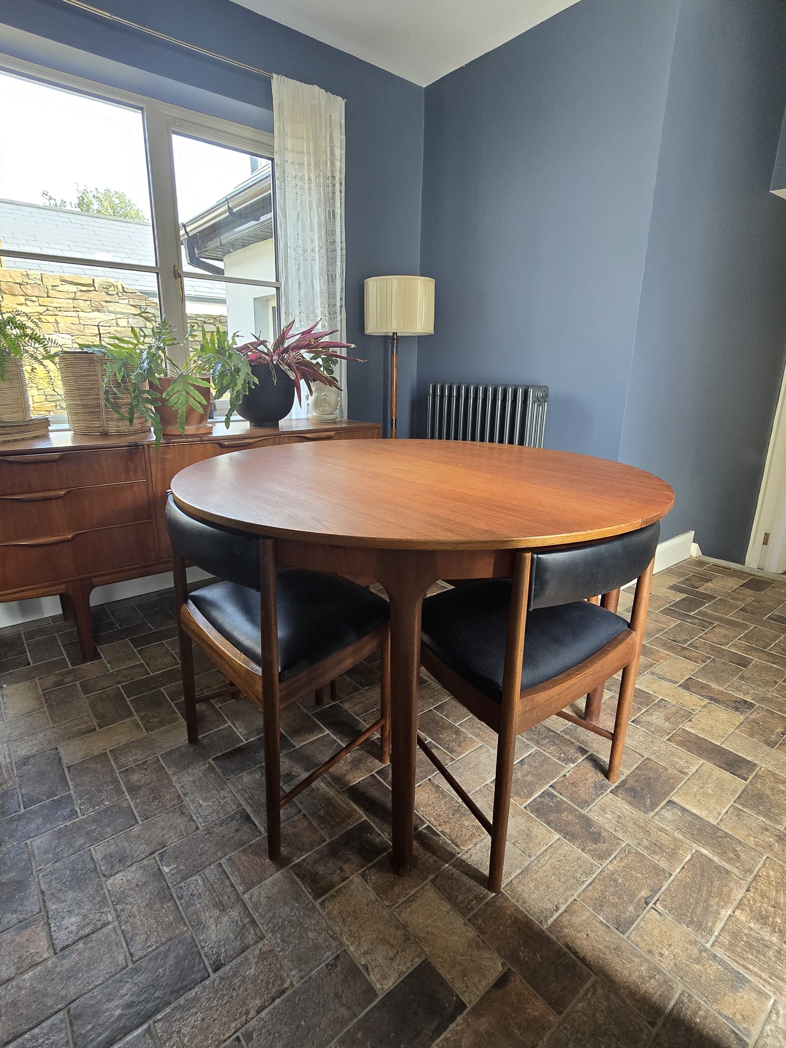 McIntosh Dining table & chairs