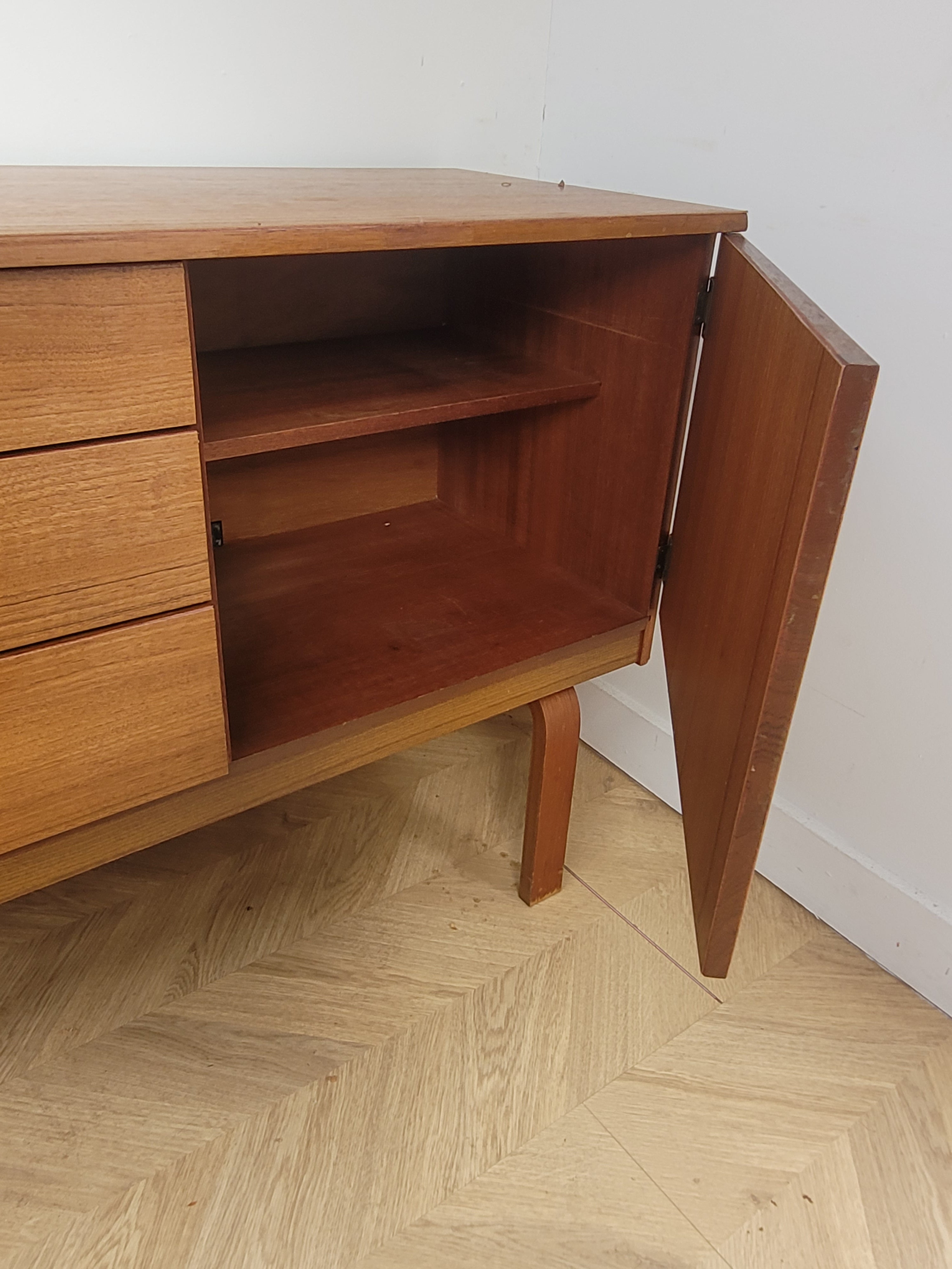 Schreiber Sideboard