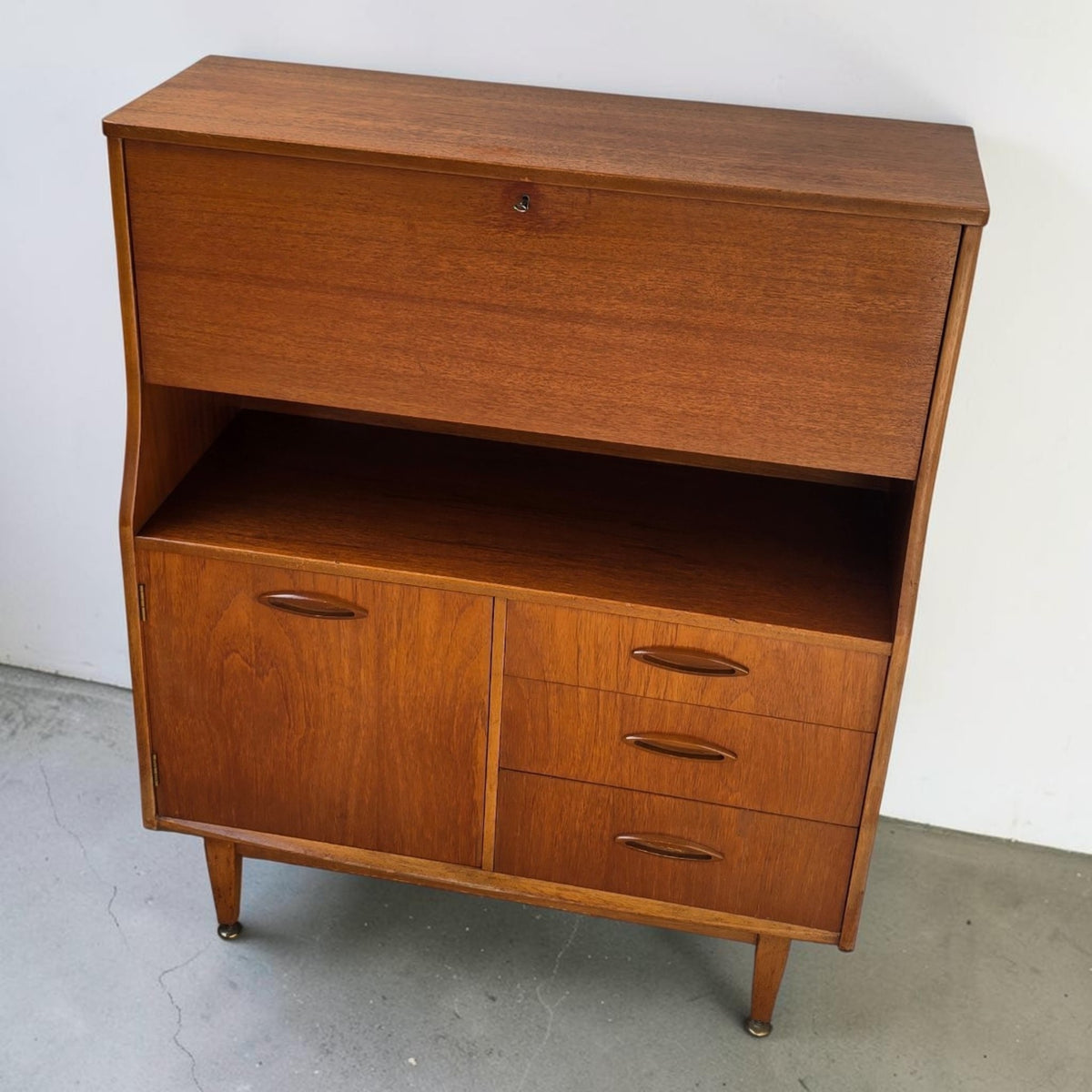 Jentique Bureau