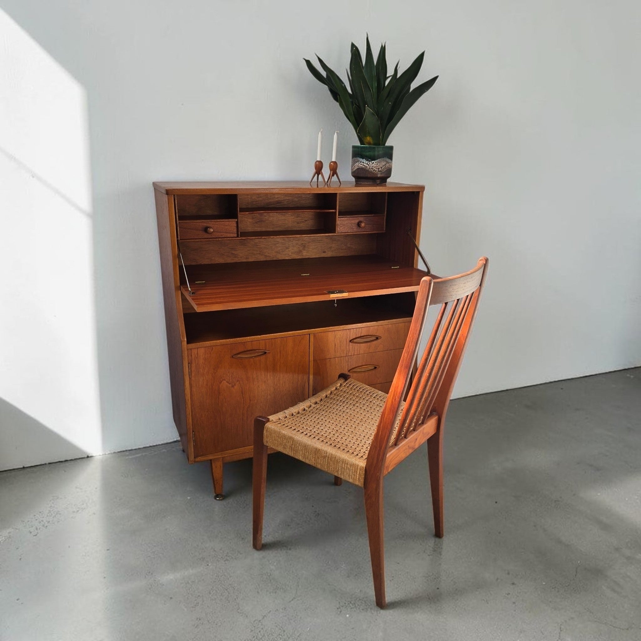 Jentique Bureau