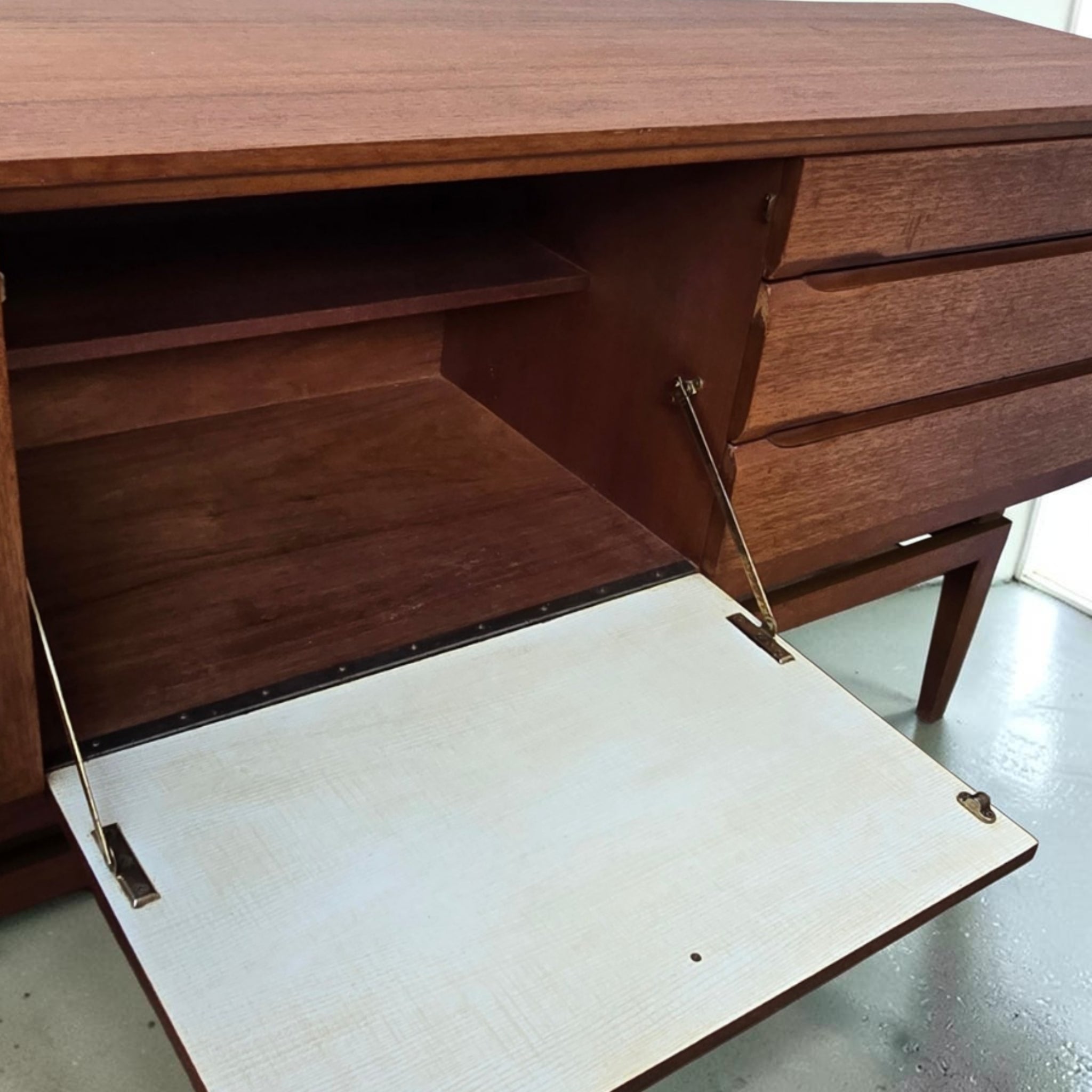 Beautility Sideboard