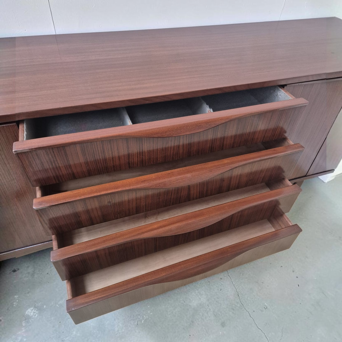 Elliotts of Newbury Sideboard
