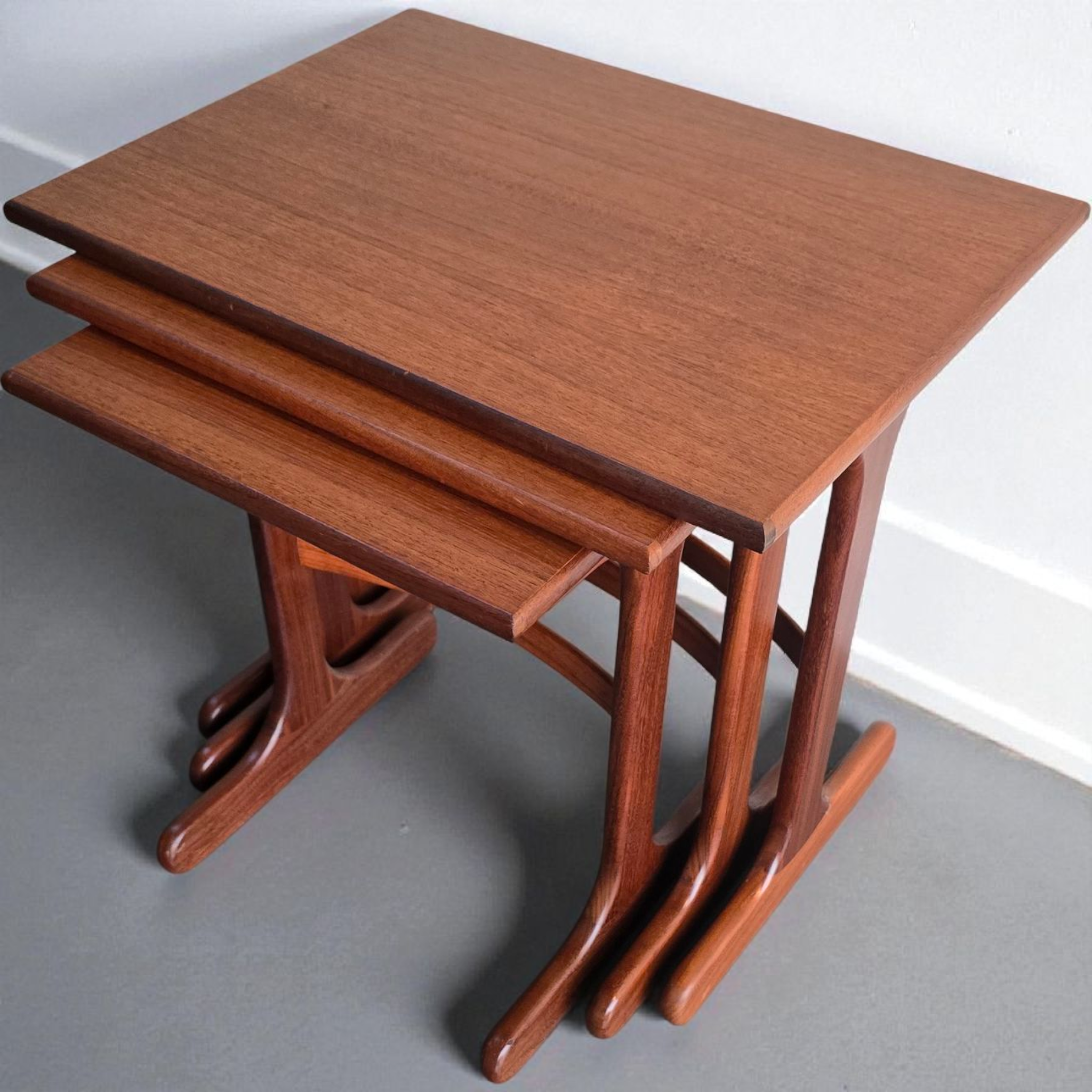 Gplan Nest of Tables