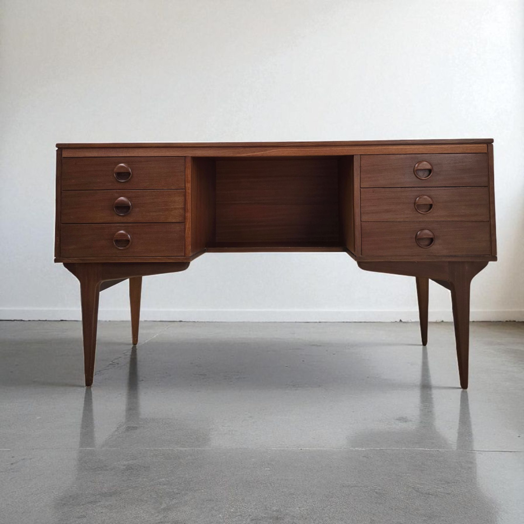 Butilux Desk